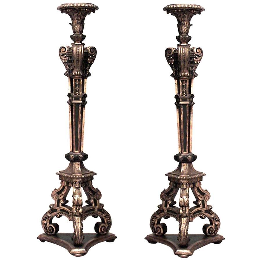 Paire de The Pedestal dorés de Régence en vente