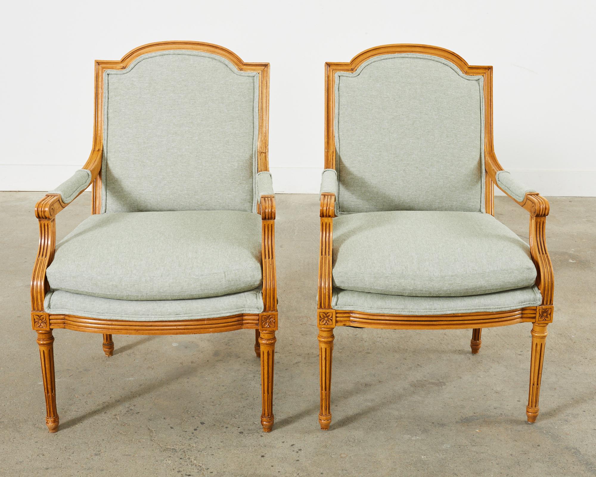 20th Century Pair of French Louis XVI Style Beechwood Fauteuil Armchairs  For Sale