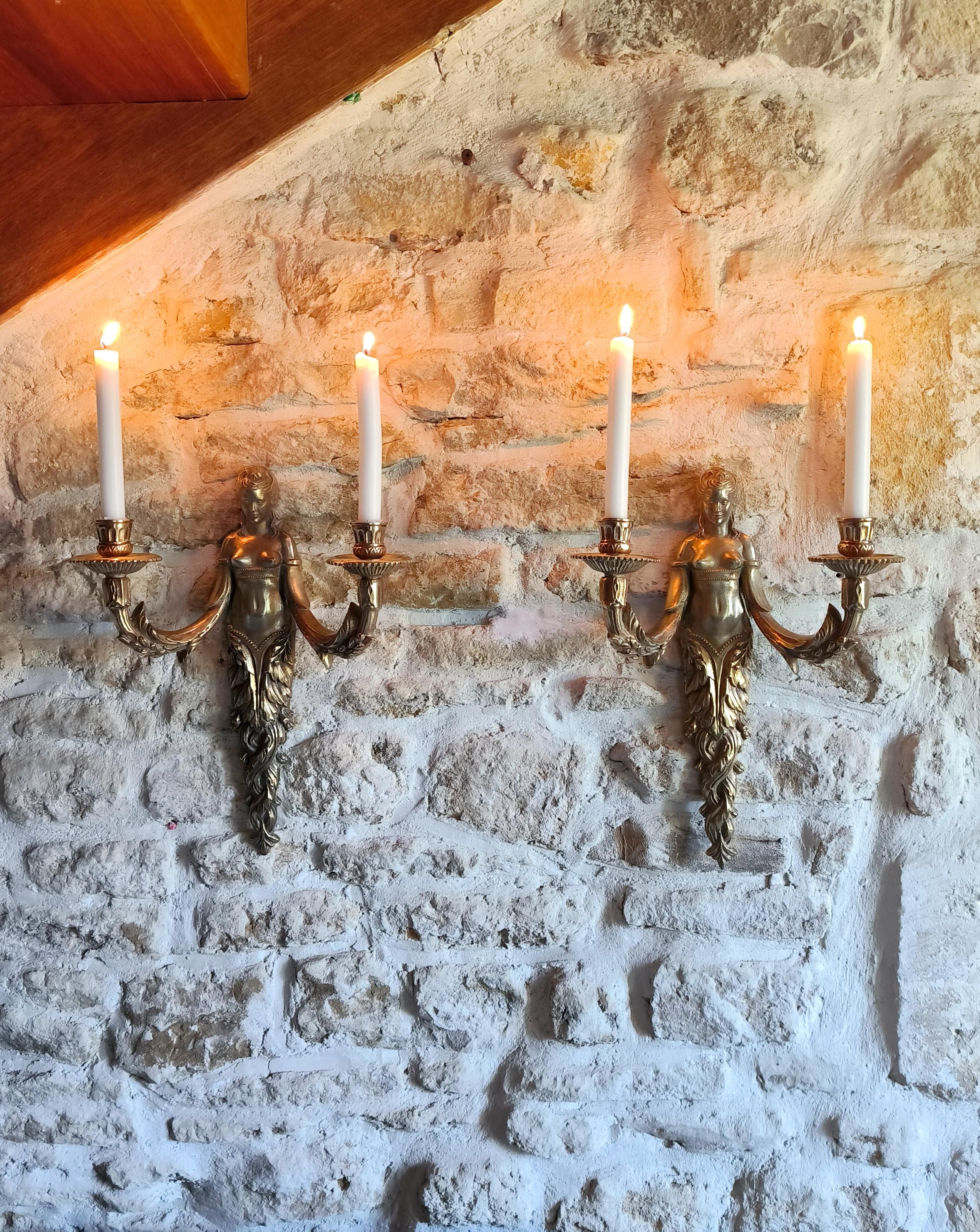 Pareja de candelabros franceses de bronce, estilo Luis XVI. Principios del siglo XX en venta 8