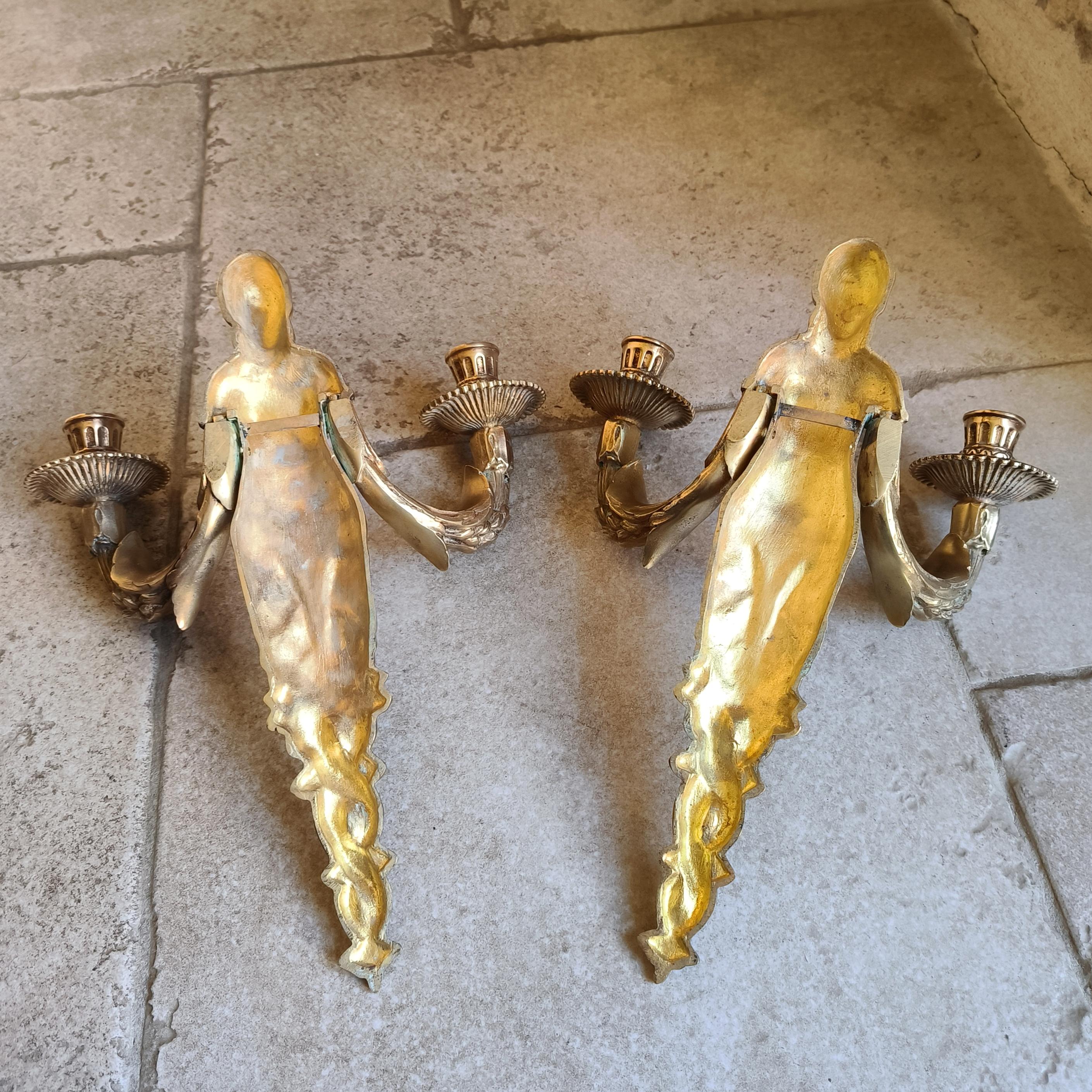 Pareja de candelabros franceses de bronce, estilo Luis XVI. Principios del siglo XX en venta 9