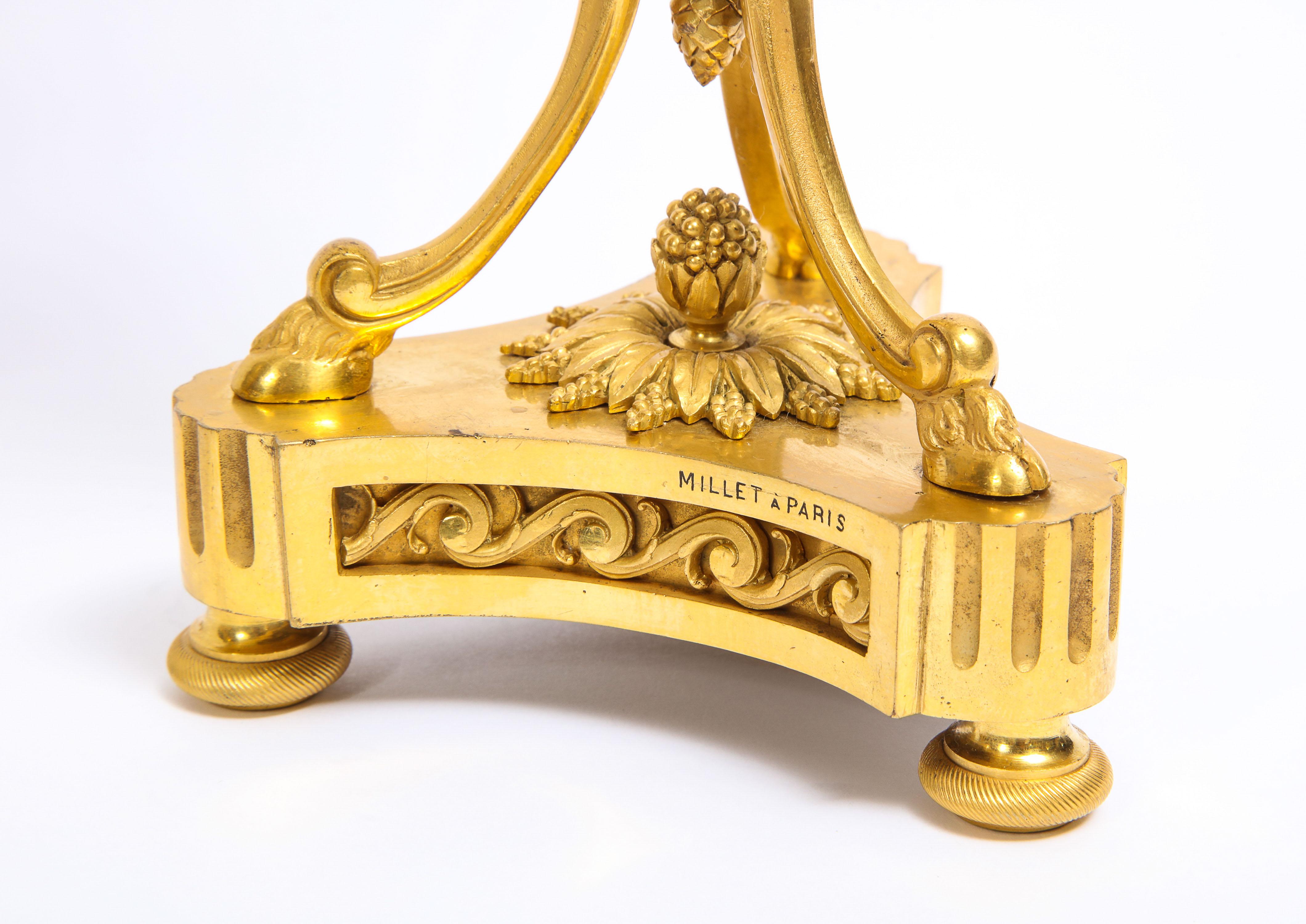 Paire de candélabres à trois bras en bronze doré de style Louis XVI, signés Millet en vente 8