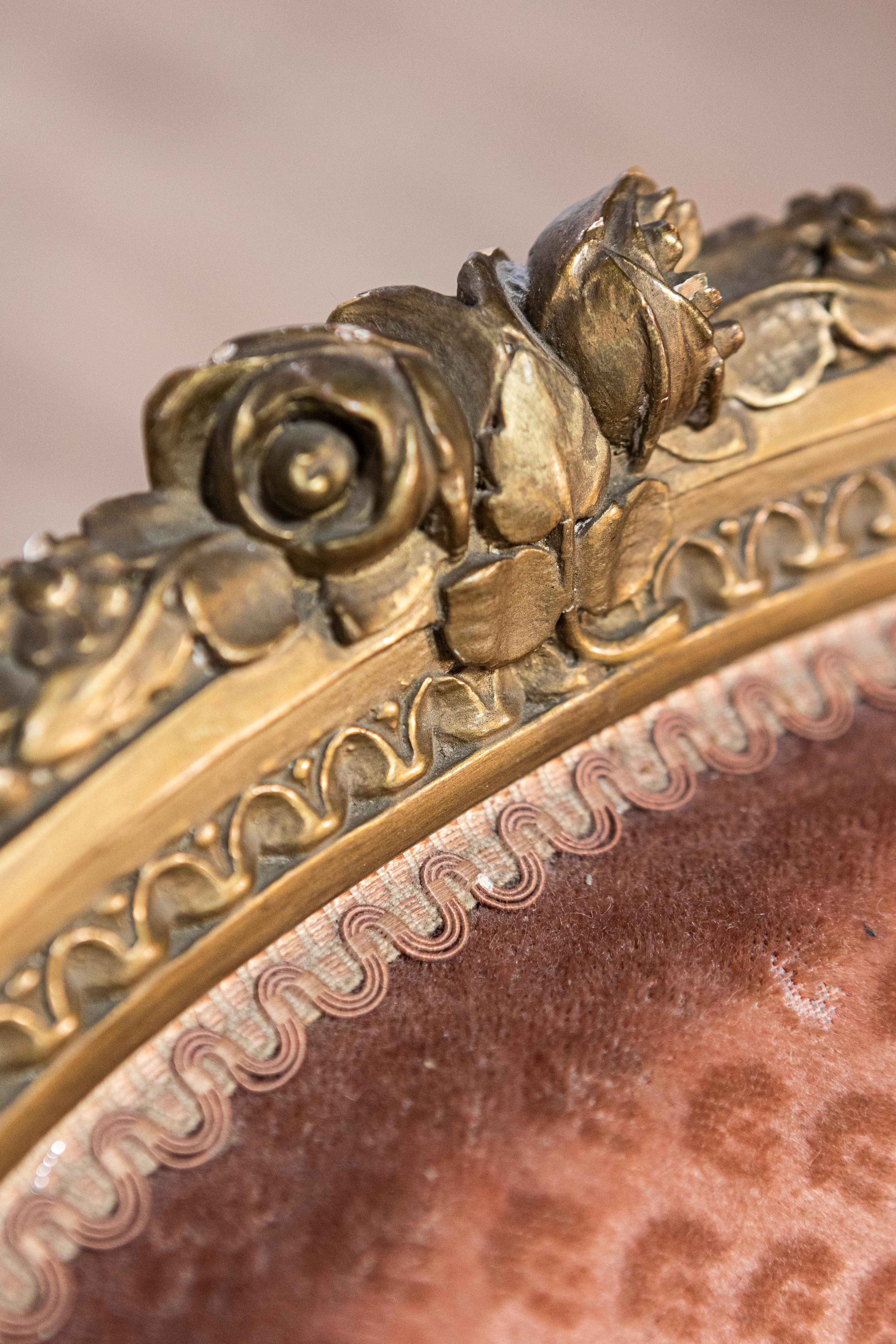 Pair of French Louis XVI Style Gilded Wood Bergères Chairs with Carved Décor For Sale 5