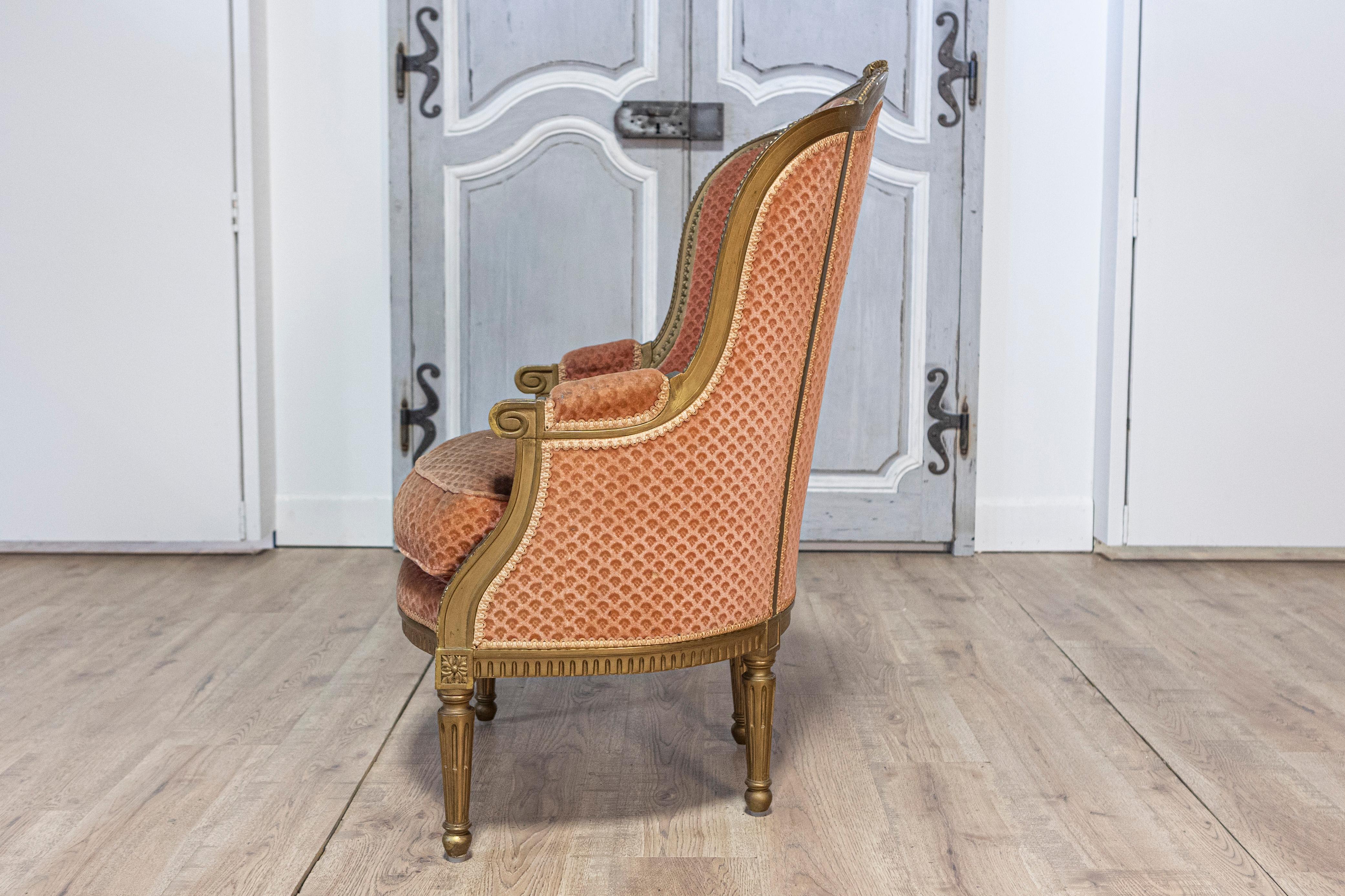 Pair of French Louis XVI Style Gilded Wood Bergères Chairs with Carved Décor For Sale 3