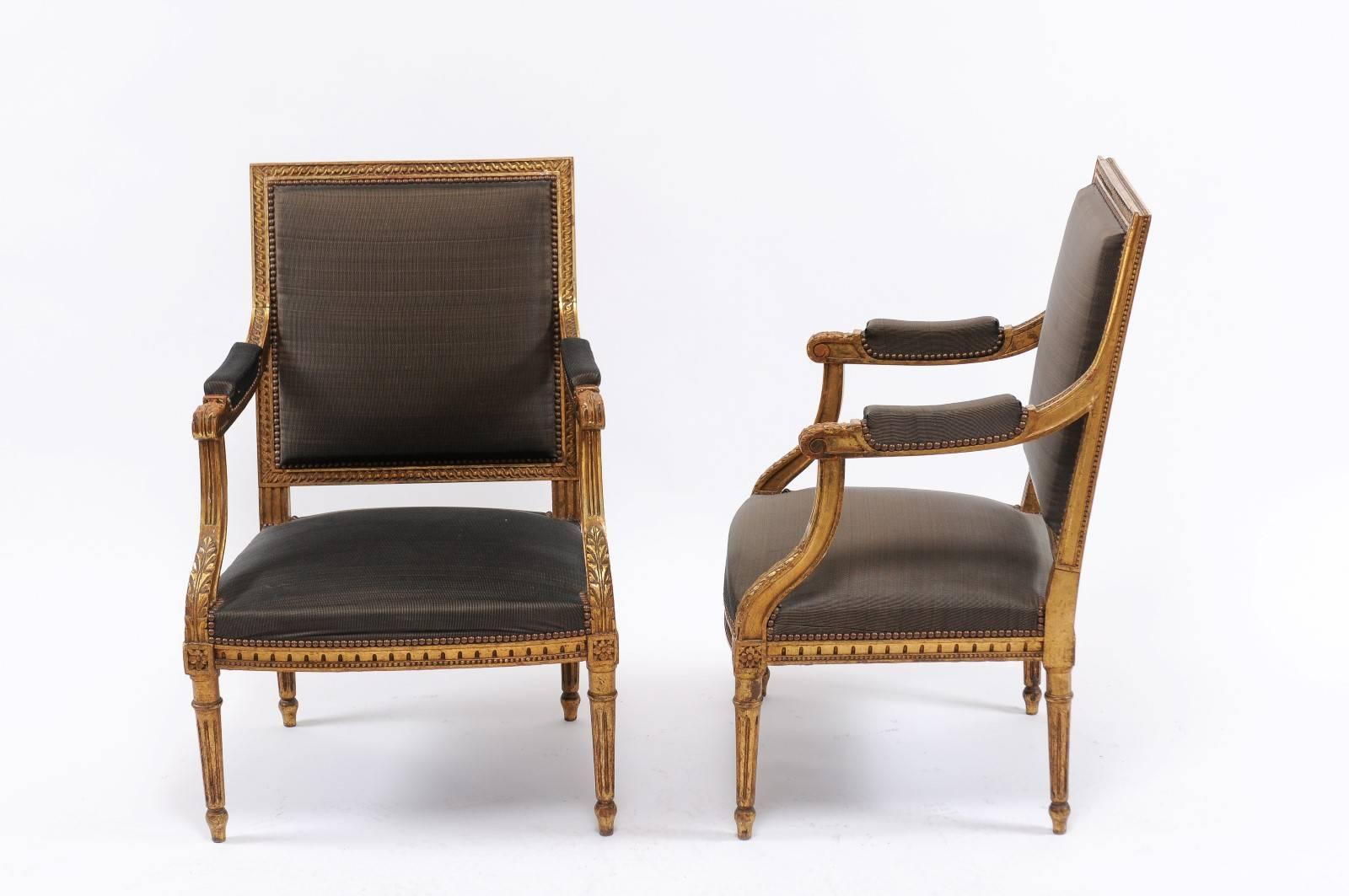 Wood Pair of French Louis XVI Style Giltwood Fauteuils à  La Reine, Late 19th Century