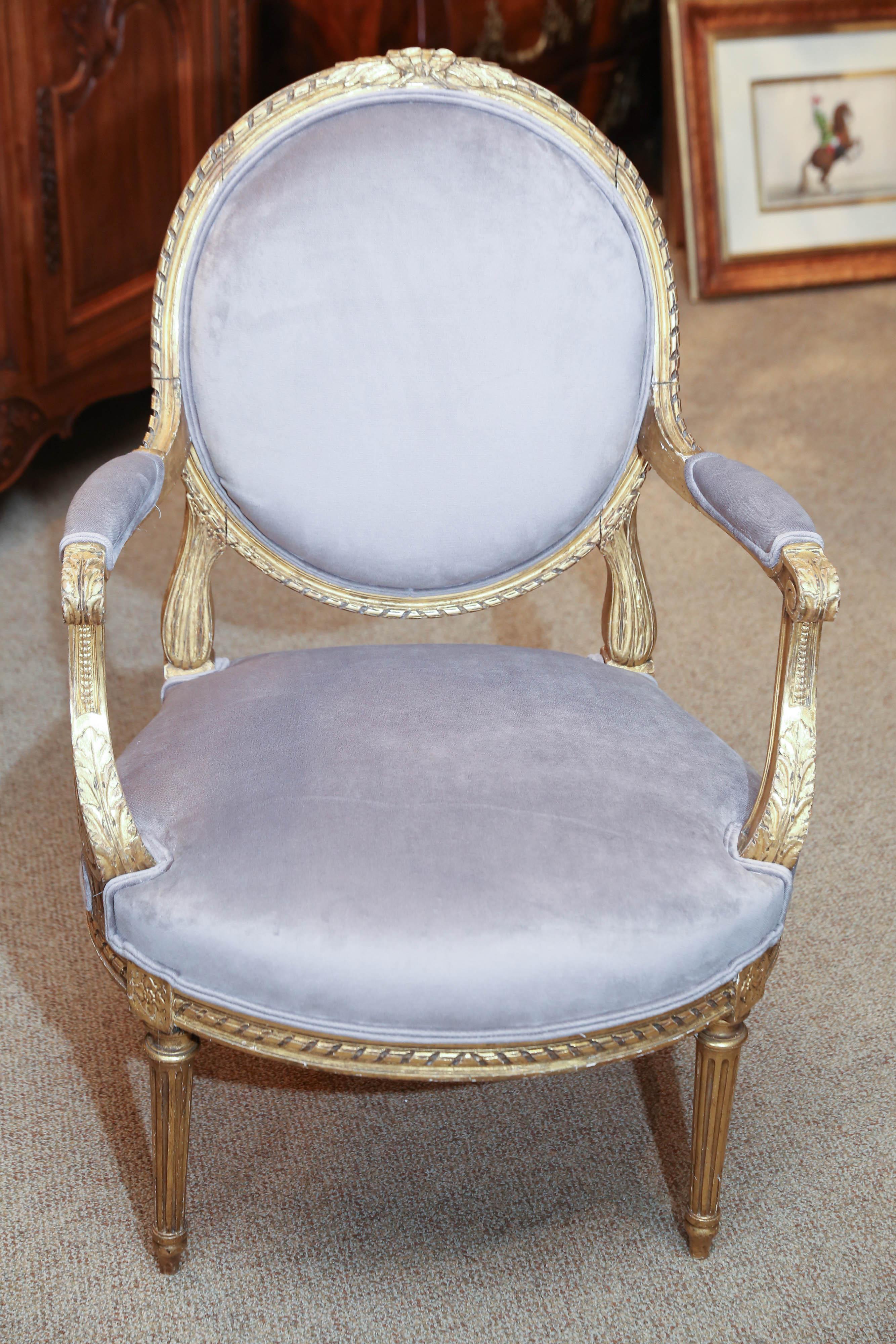 Pair of French Louis XVI Style Giltwood Fauteuils, Early 19th Century In Excellent Condition In Houston, TX