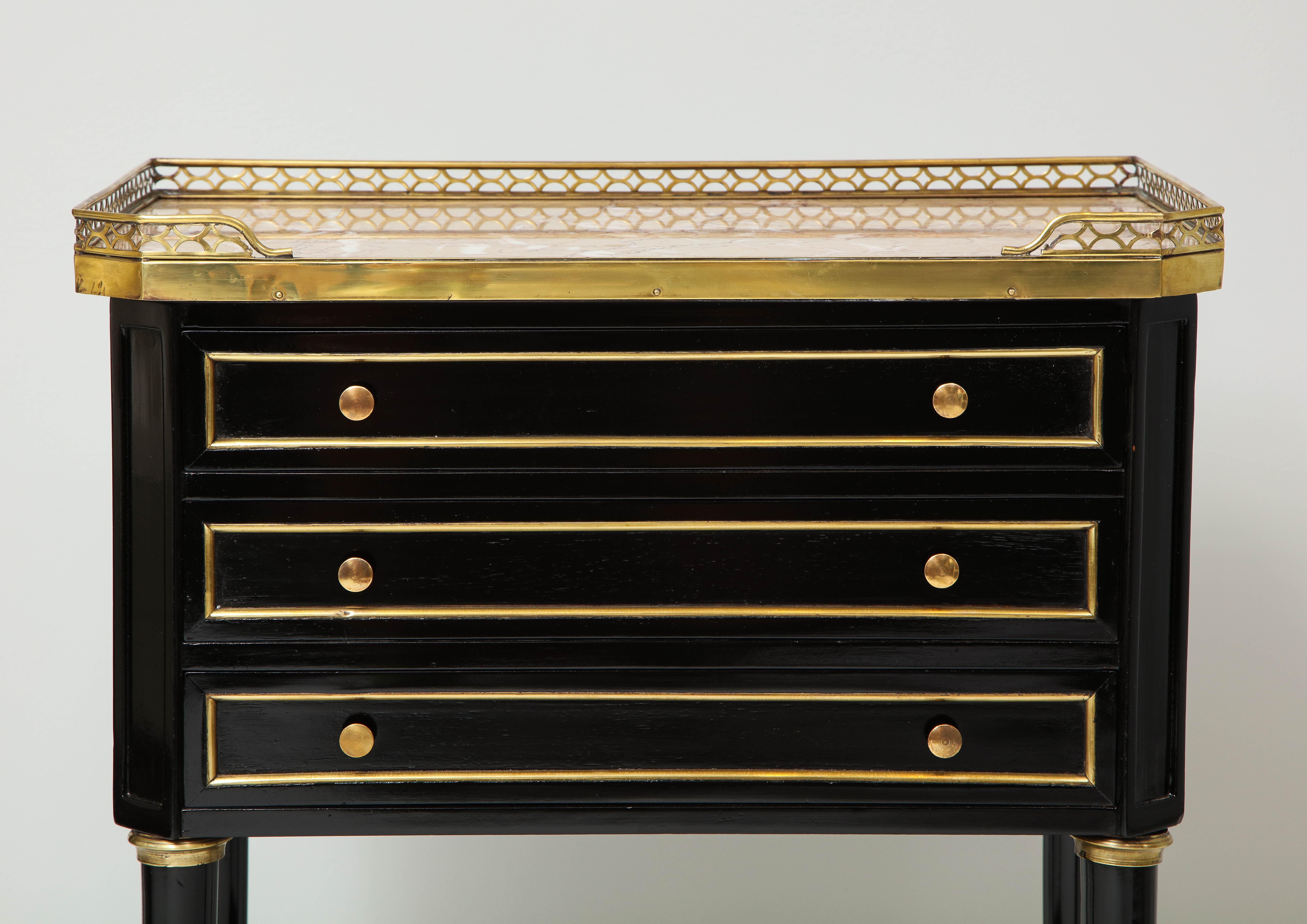 Pair of French Louis XVI Style Marble-Top End Tables with Brass Gallery In Good Condition In New York, NY