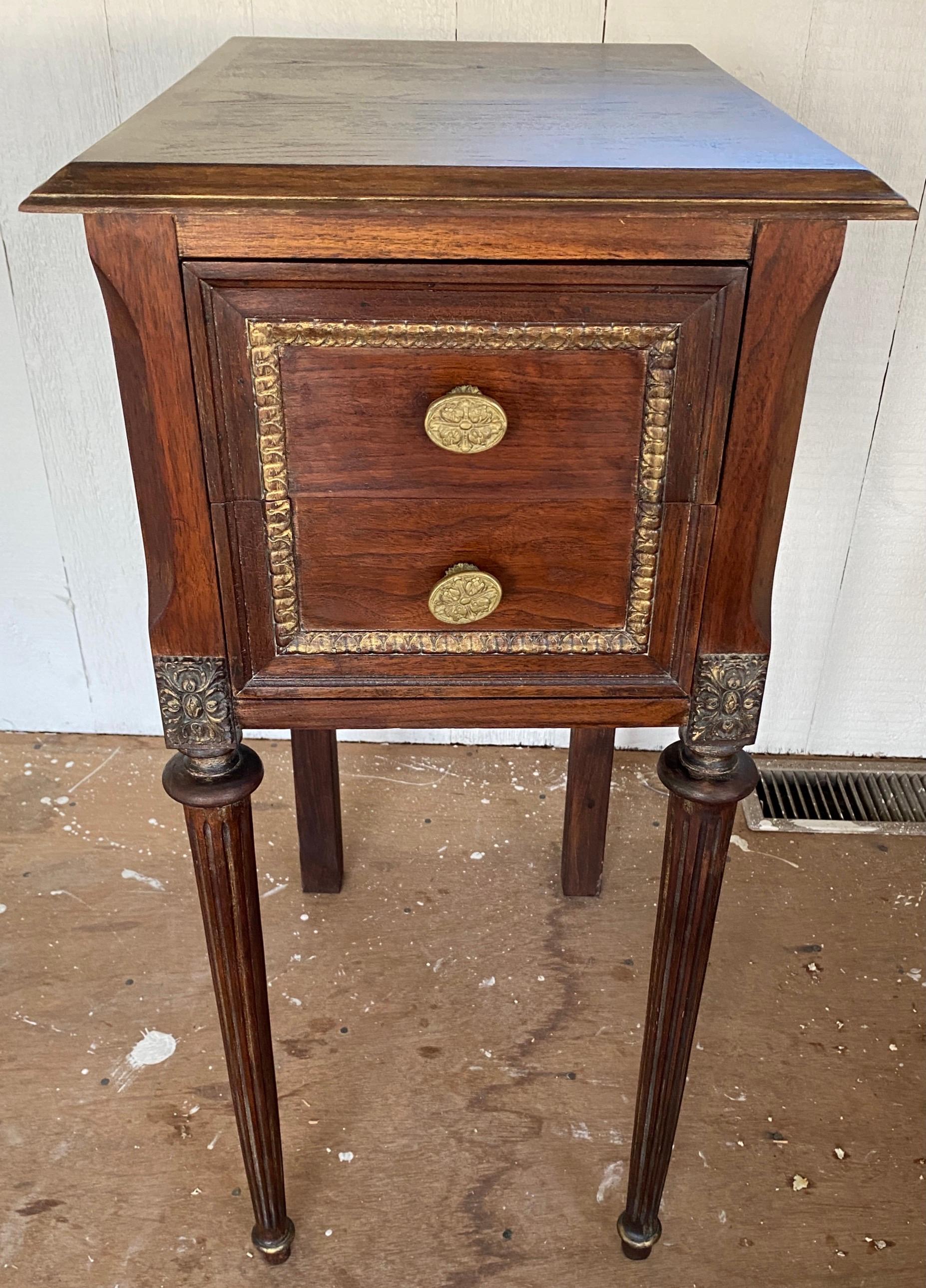 Stained Pair of French Louis XVI Style Nightstands For Sale