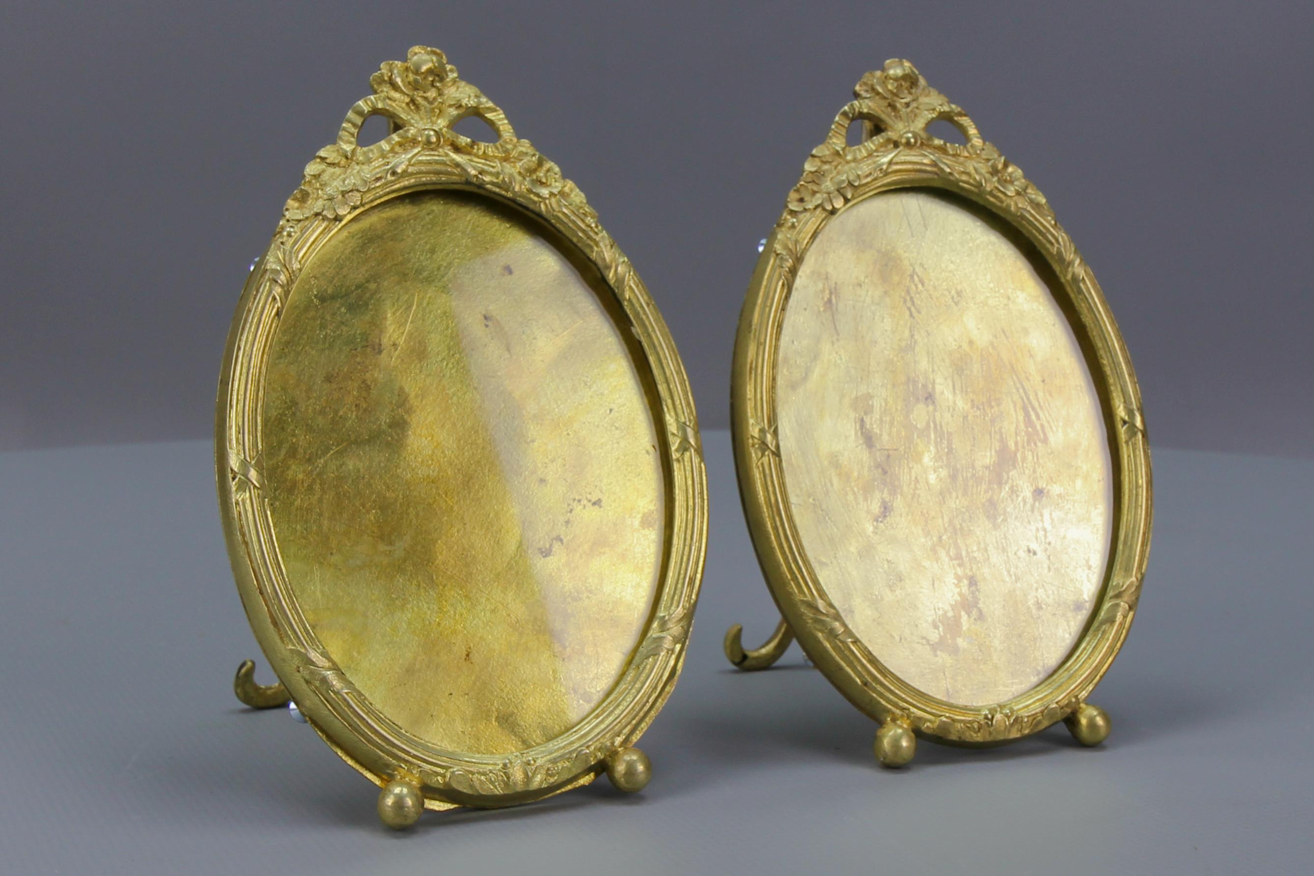 Brass Pair of French Louis XVI Style Oval Bronze Desktop Picture Frames, ca 1900
