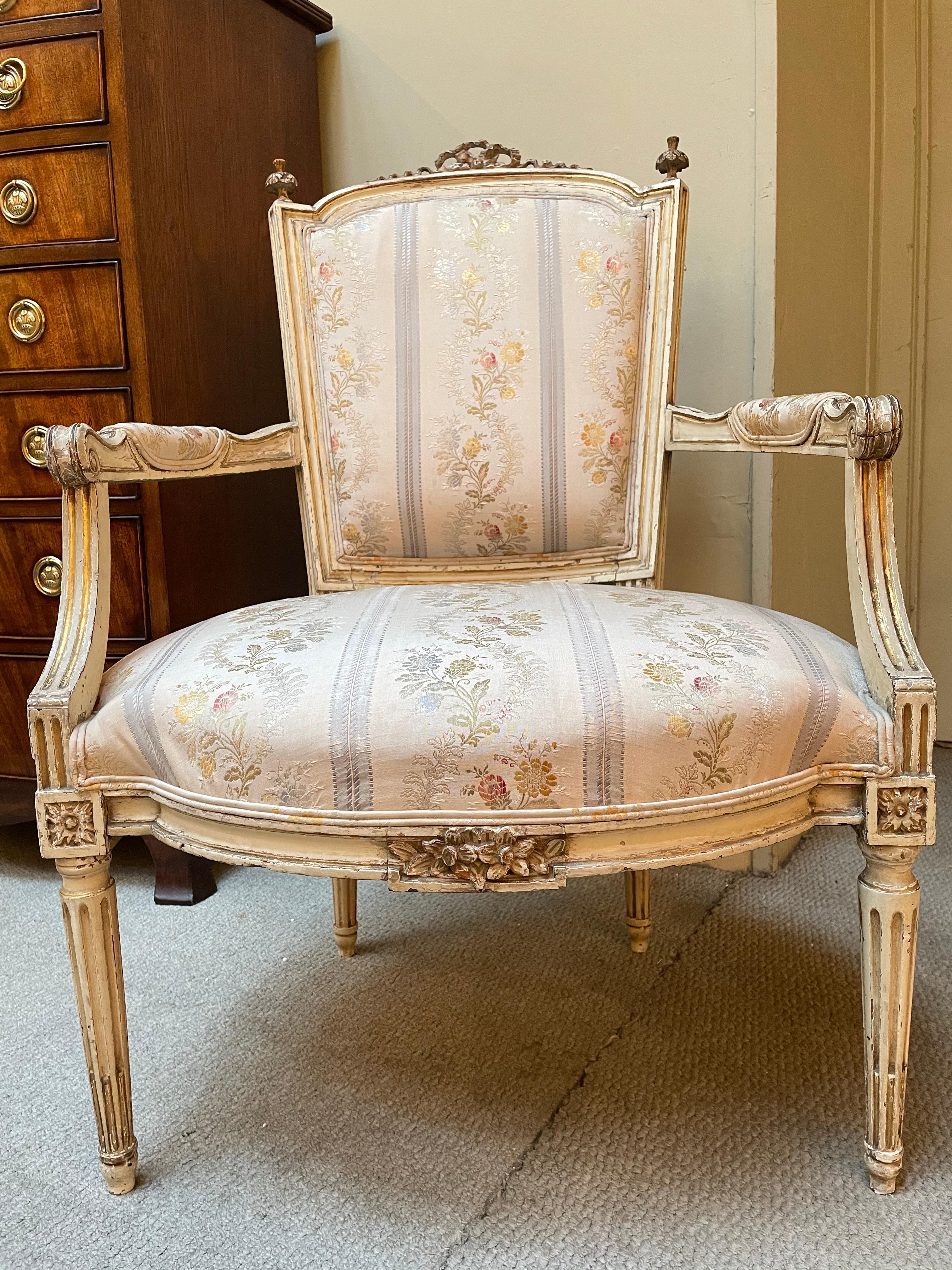 19th Century Pair of French Louis XVI Style Painted Fauteuils For Sale