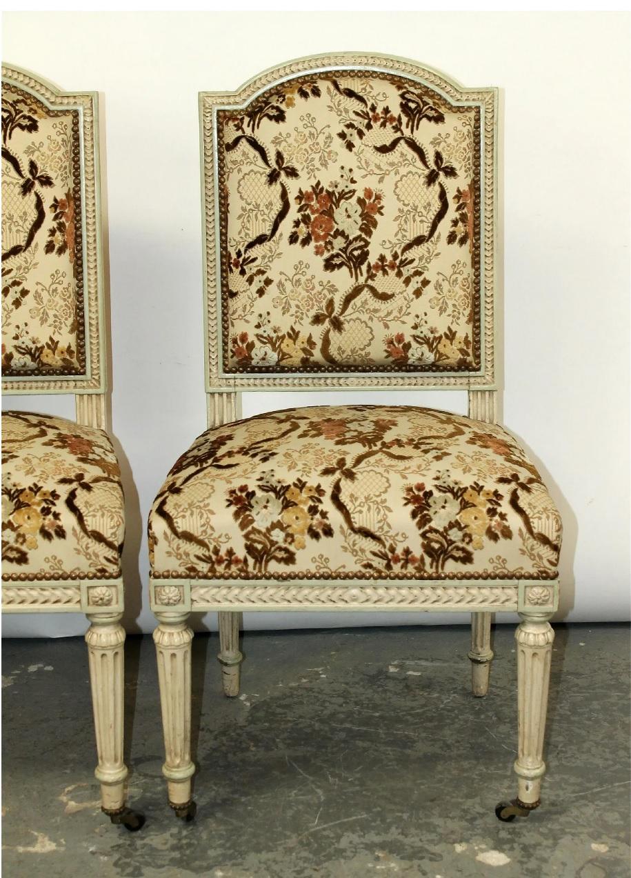20th Century Pair of French Louis XVI Style Painted Side Chairs on Fluted Legs For Sale