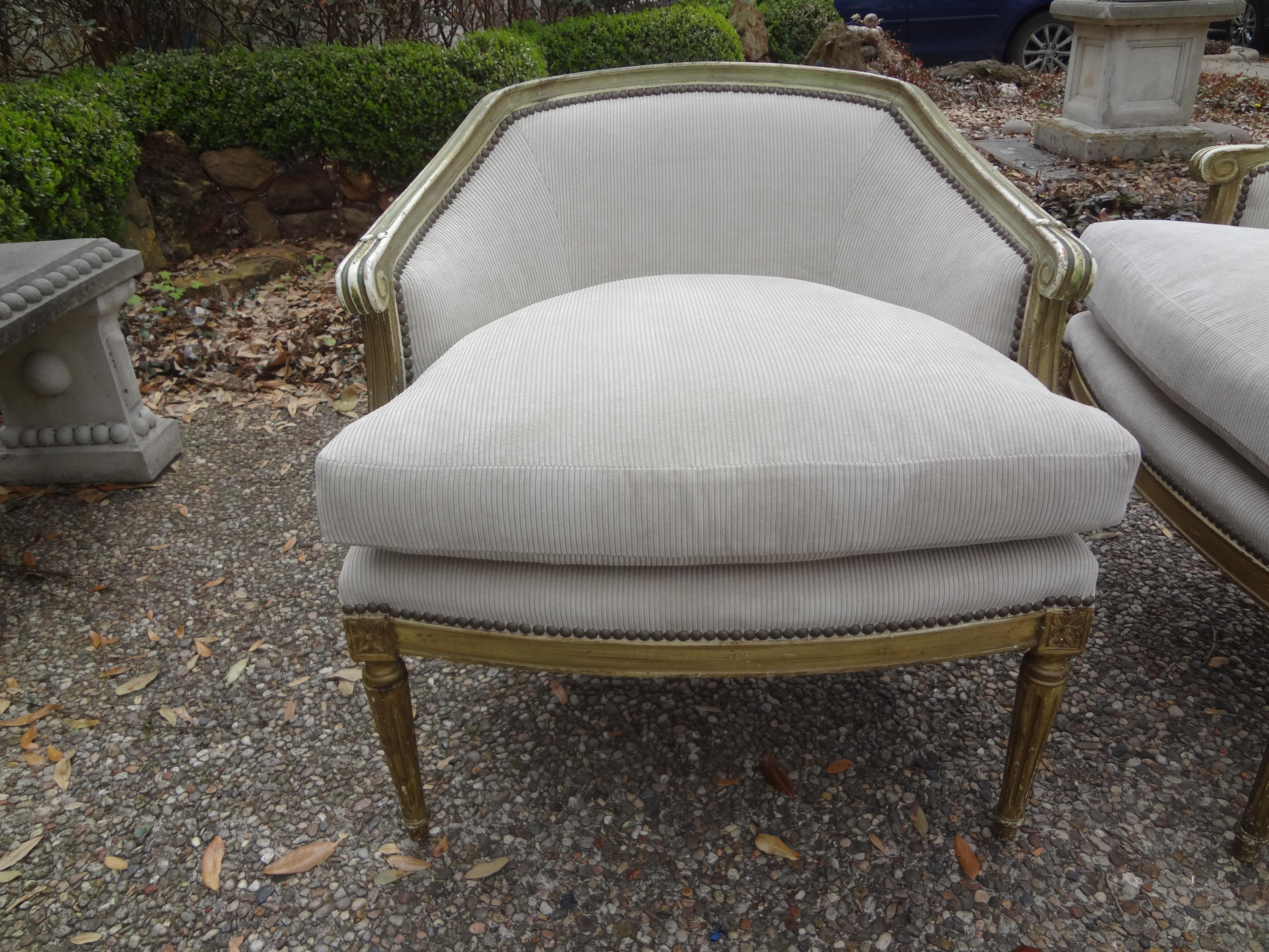 Pair of French Louis XVI Style Polychromed Bergère In Good Condition In Houston, TX