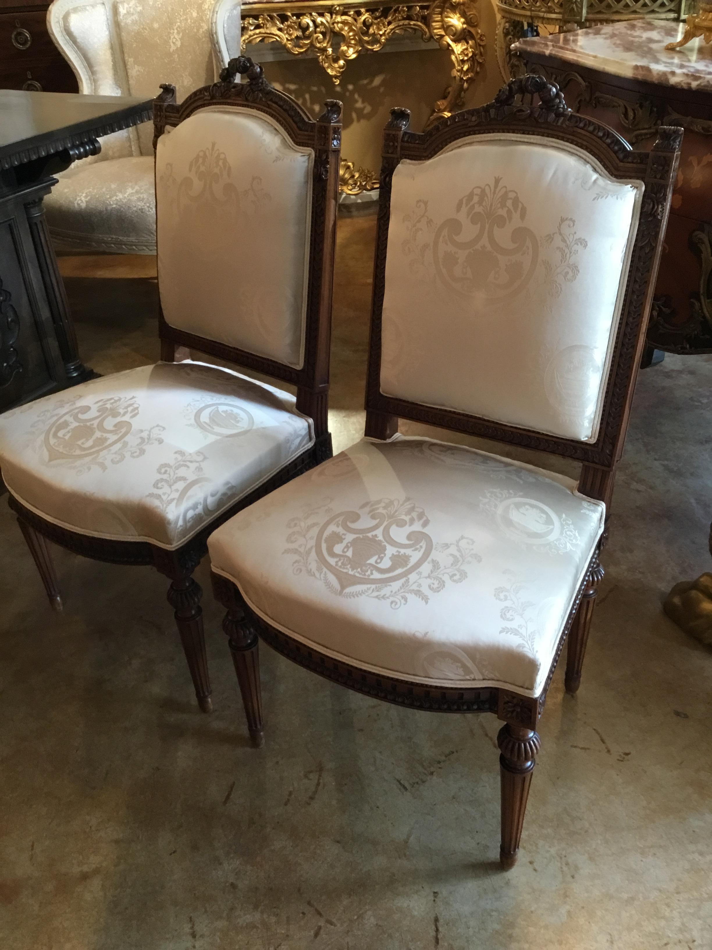 19th Century Pair of French Louis XVI Style Side Chairs with White Silk Upholstery For Sale