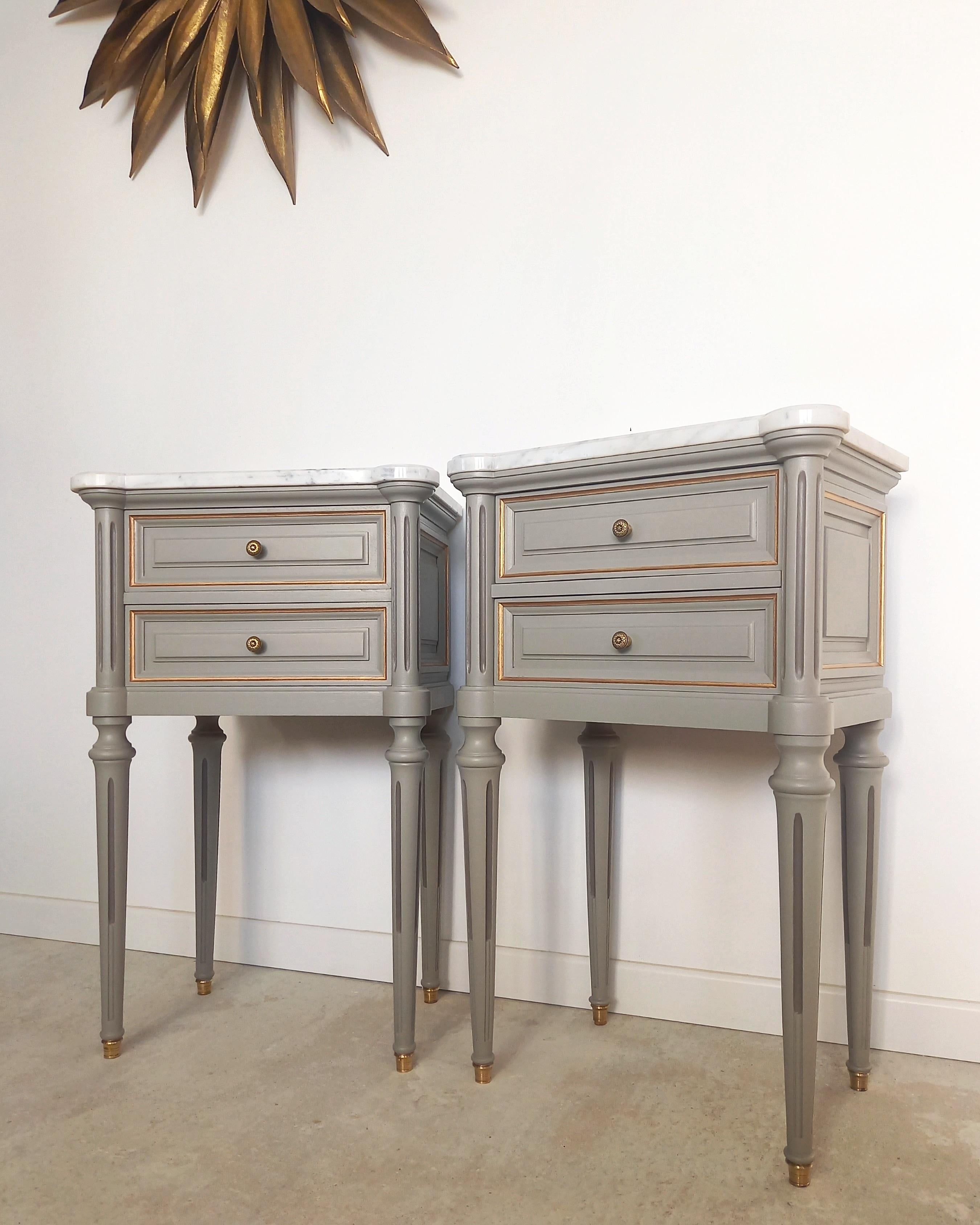 20th Century Pair of French Louis XVI Style Side Tables Nightstands Marble Top