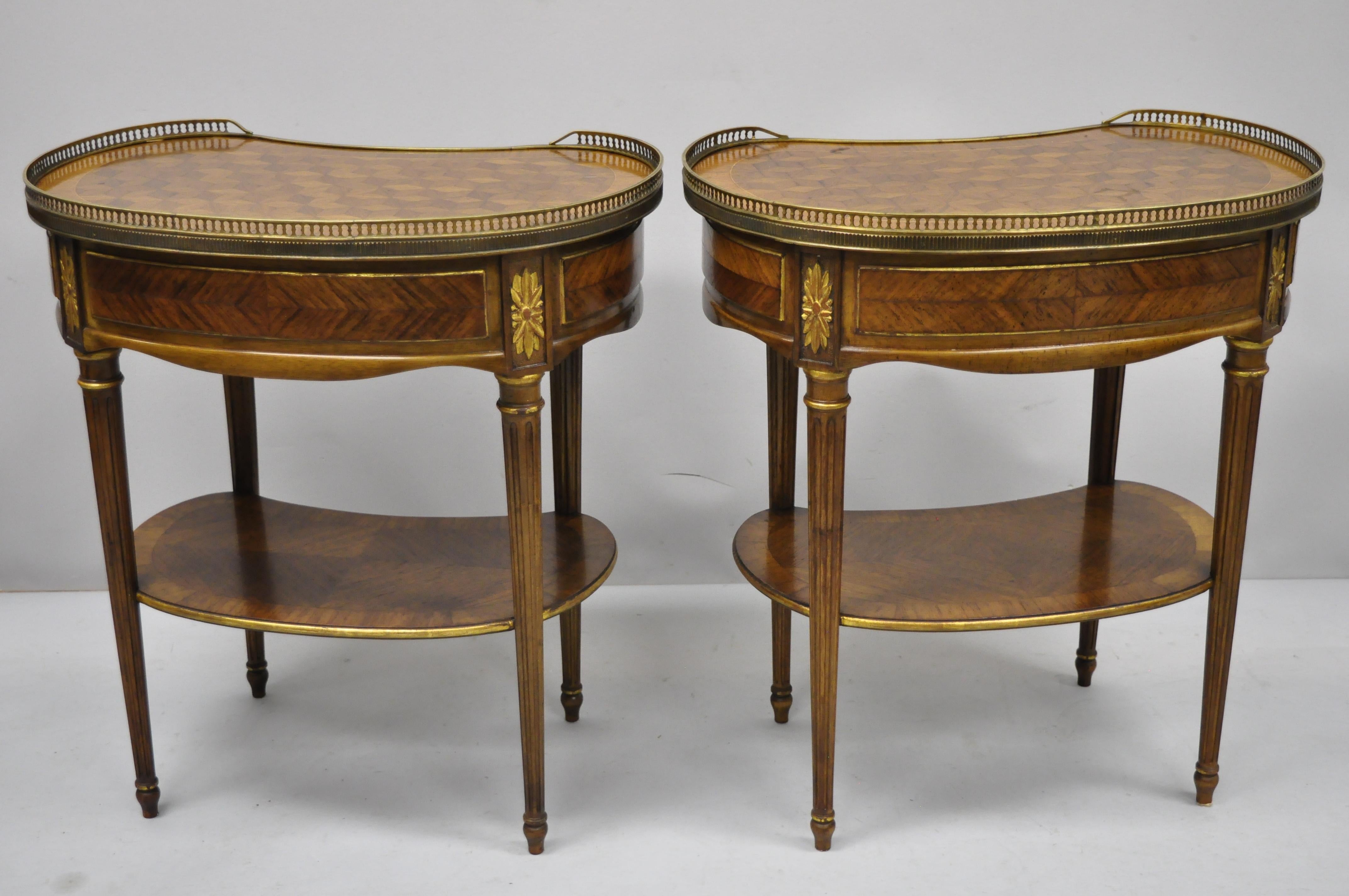 Pair of French Louis XVI Style Simon Loscertales Bona Kidney Shaped Nightstands 4