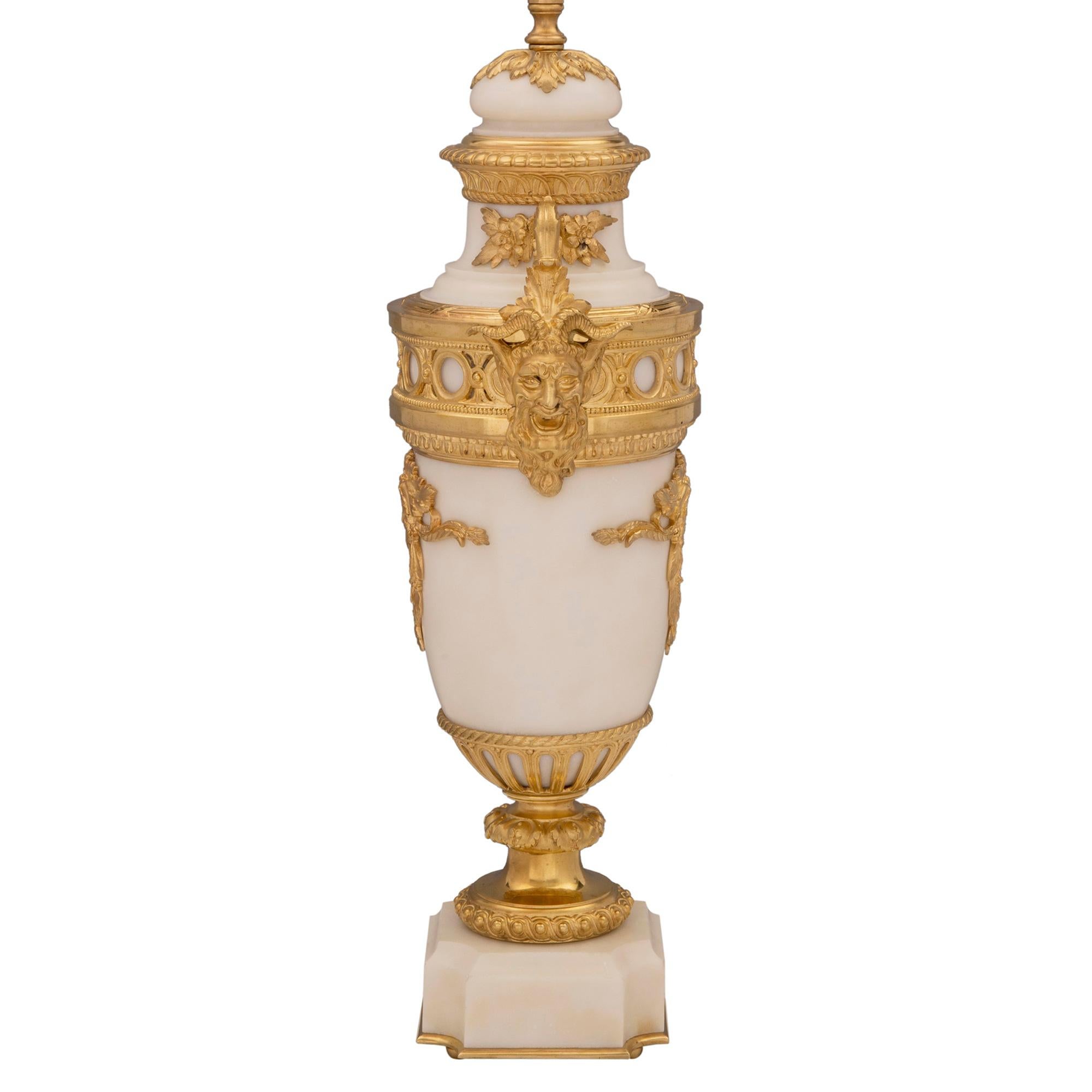 19th Century Pair of French Louis XVI Style White Carrara Marble and Ormolu Lamps For Sale