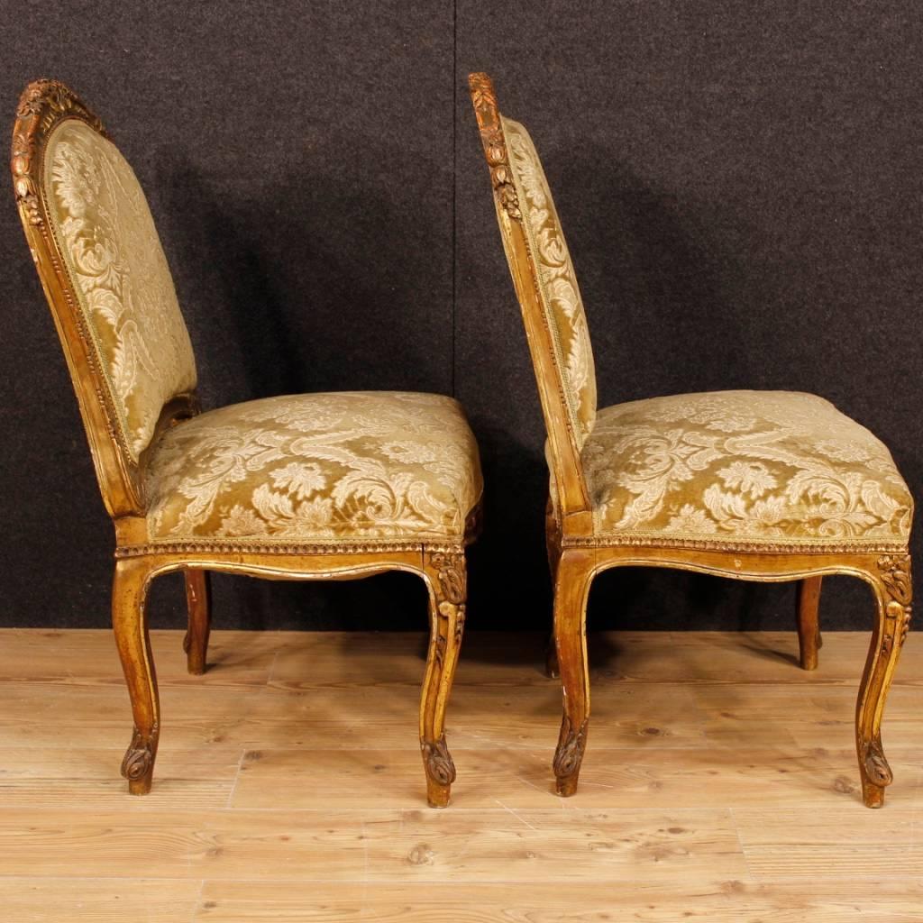 Pair of French Lounge Chairs in Giltwood and Damask Velvet from 20th Century In Good Condition In Vicoforte, Piedmont