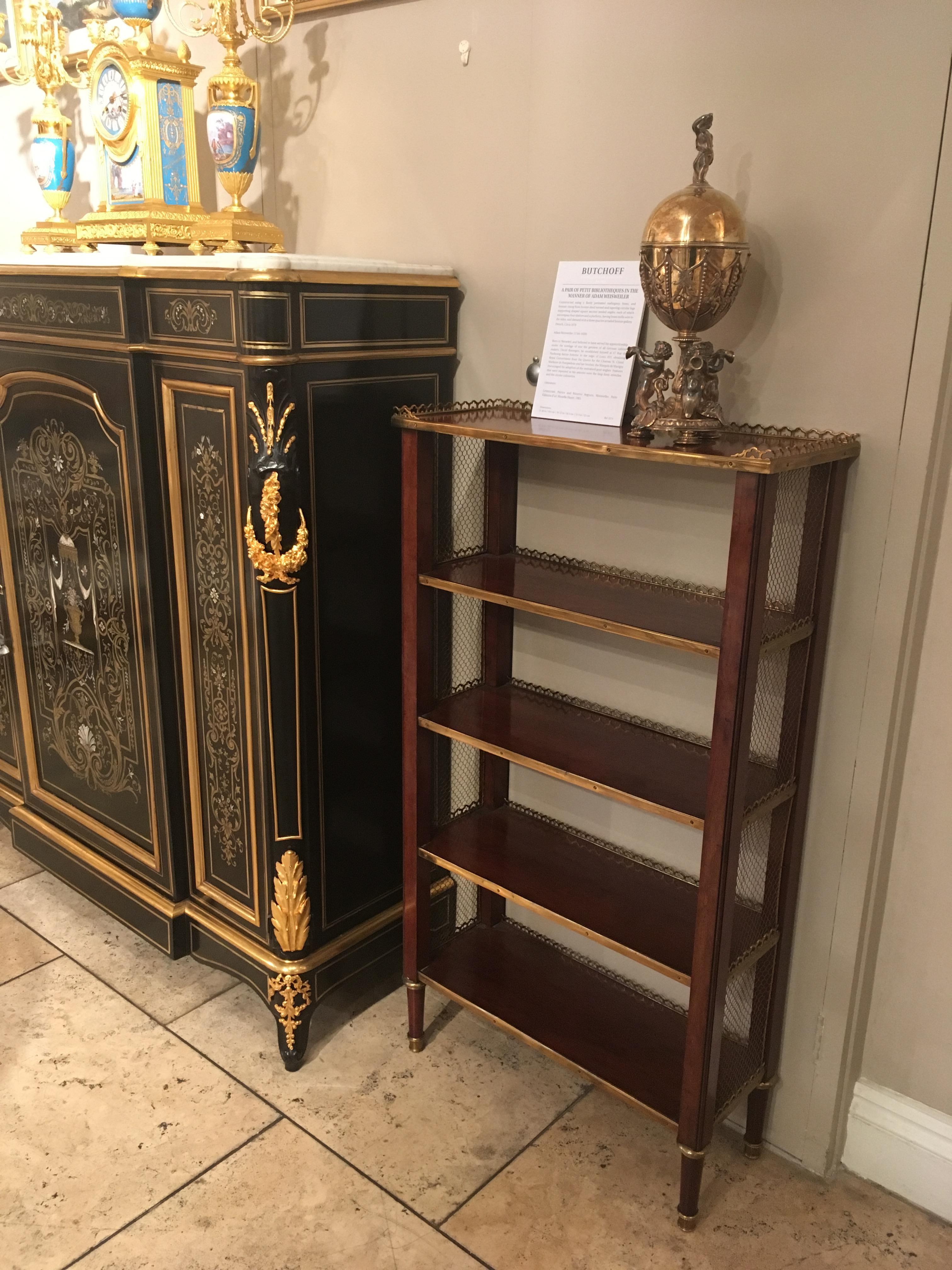 Pair of French Mahogany and Bronze Open Bookcases In Excellent Condition For Sale In London, GB
