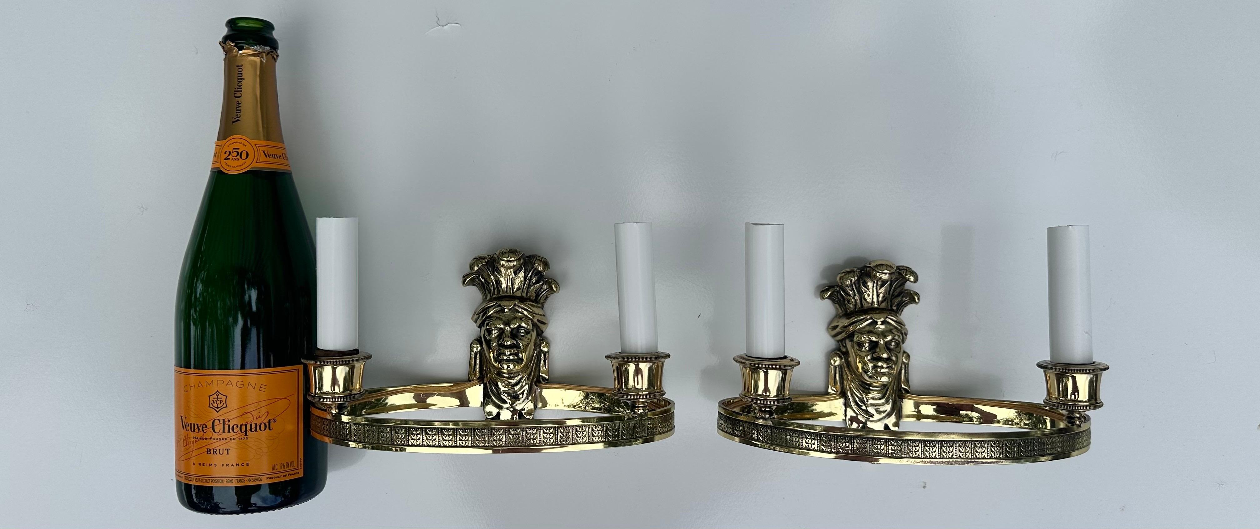 Paire d'appliques françaises en bronze de la Maison Bagues en vente 2