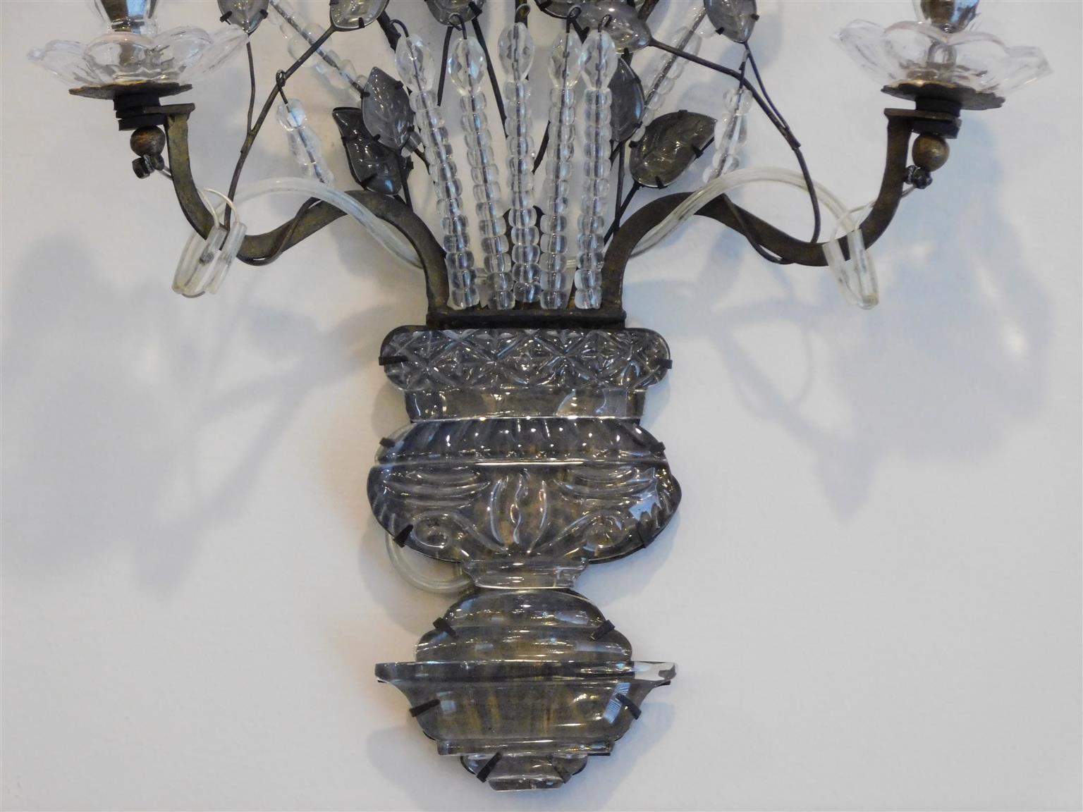 Coppia di lampade da parete in cristallo di rocca e bronzo della Maison Bagues francese, XX secolo in vendita 3