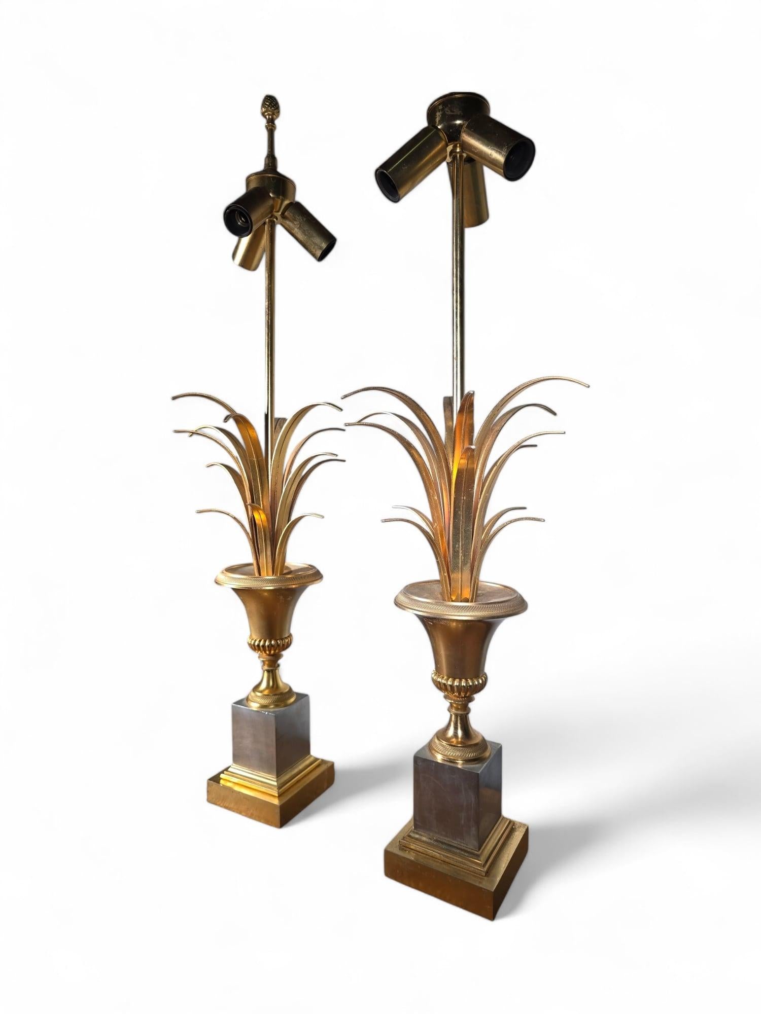 Pair of French Maison Jansen Pineapple Lamps For Sale 5
