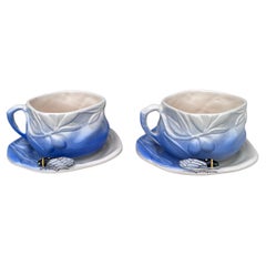 Paire de tasses et soucoupes majoliques françaises Cicada Louis Sicard vers 1900