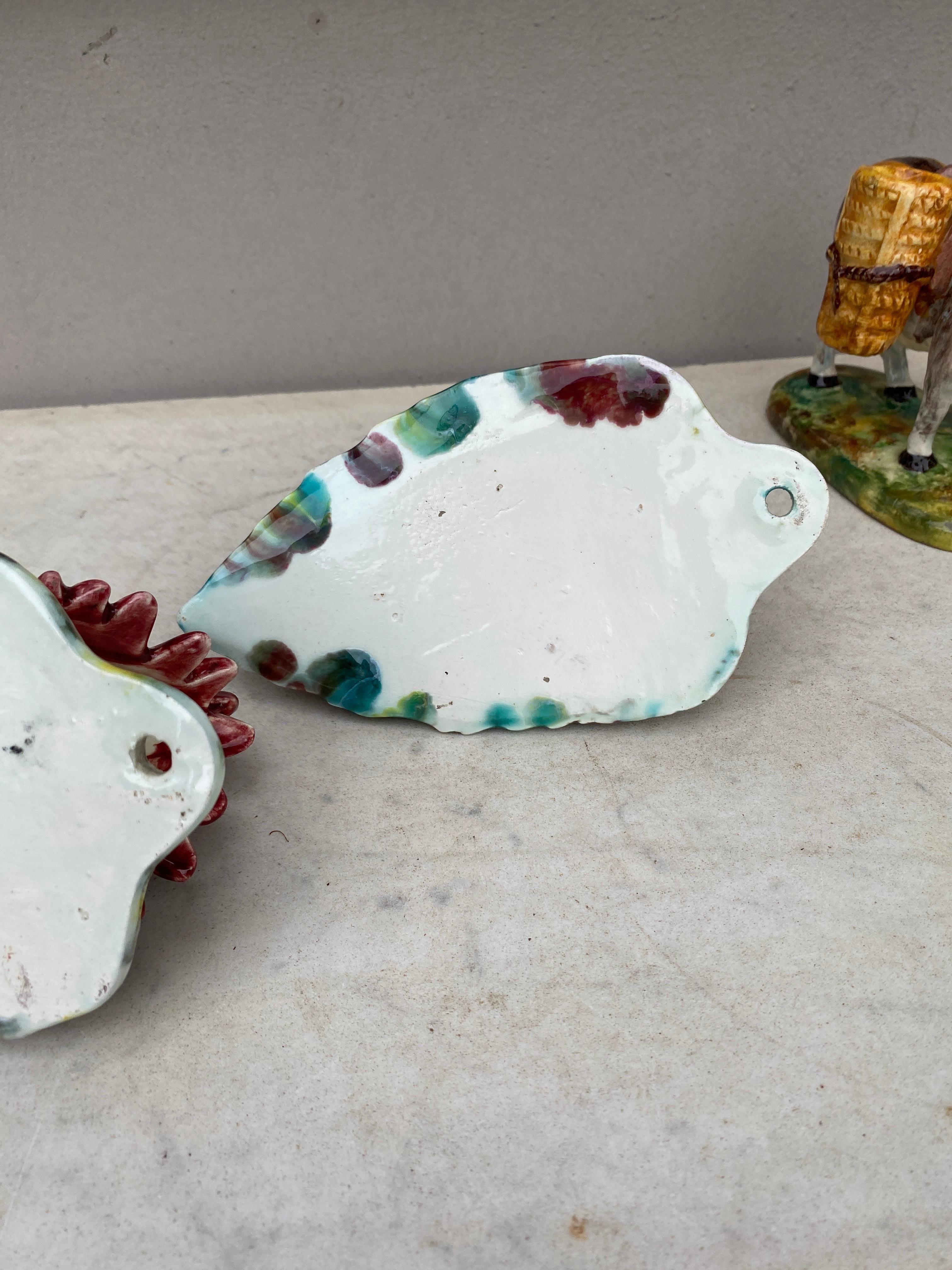 Ceramic Pair of French Majolica Roosters Wall Pockets, circa 1920 For Sale