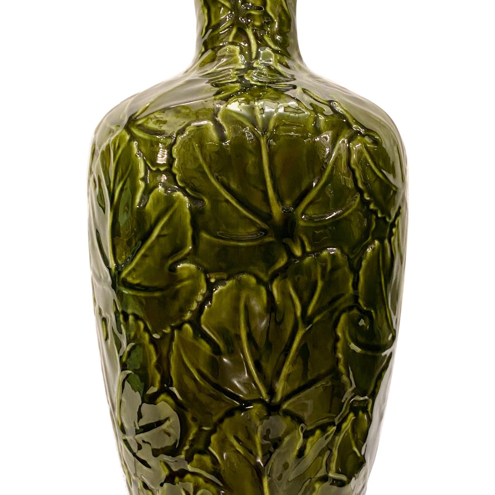 Pair of French Majolica Table Lamps In Good Condition In New York, NY