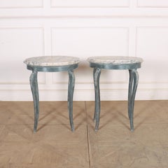 Pareja de mesas de lámpara francesas con tapa de mármol