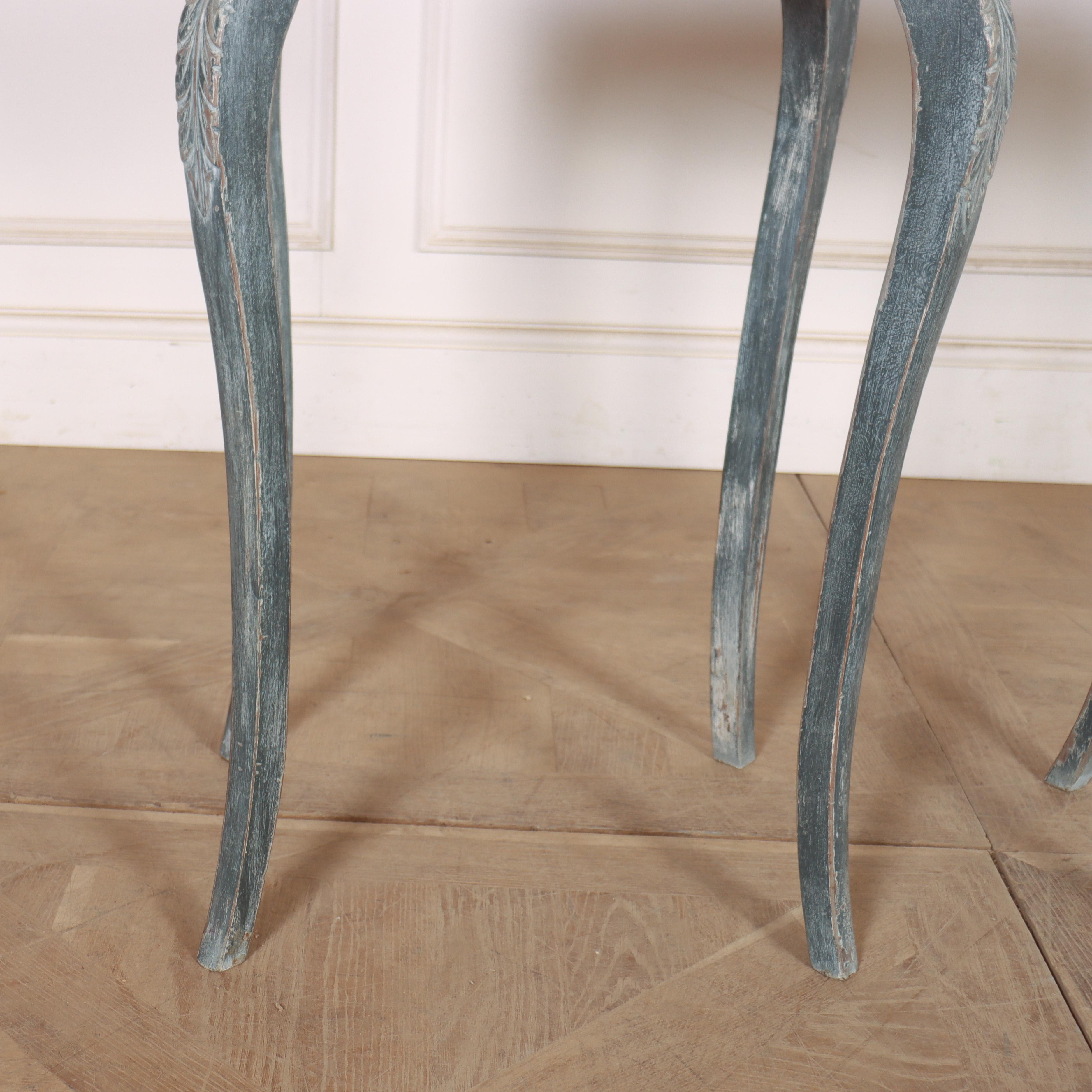 XIXe siècle Paire de tables de lampe françaises à dessus en marbre en vente
