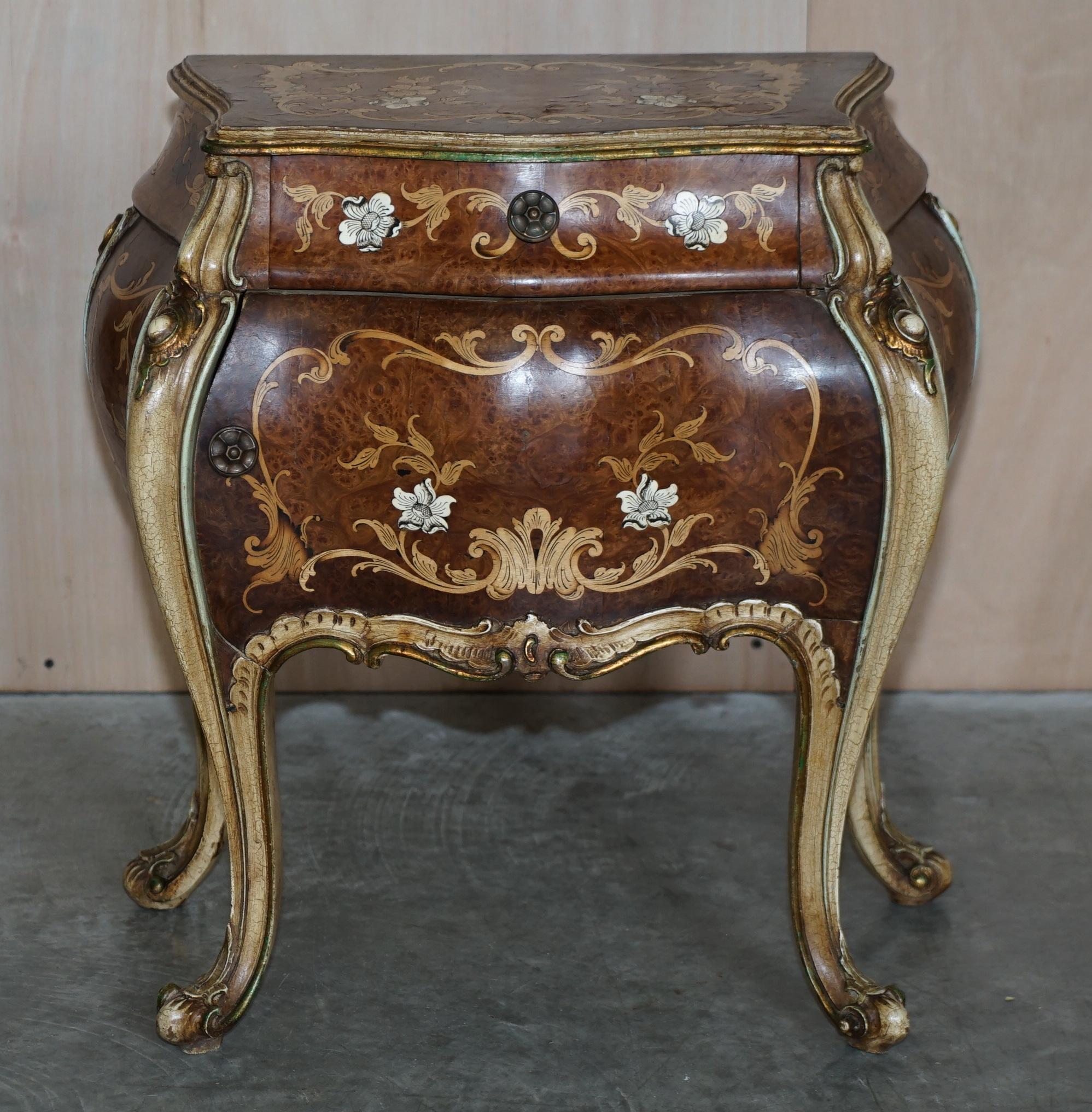 Victorian Pair of French Marquetry Inlaid Walnut Marble Bedside Bombe Chest of Drawers For Sale