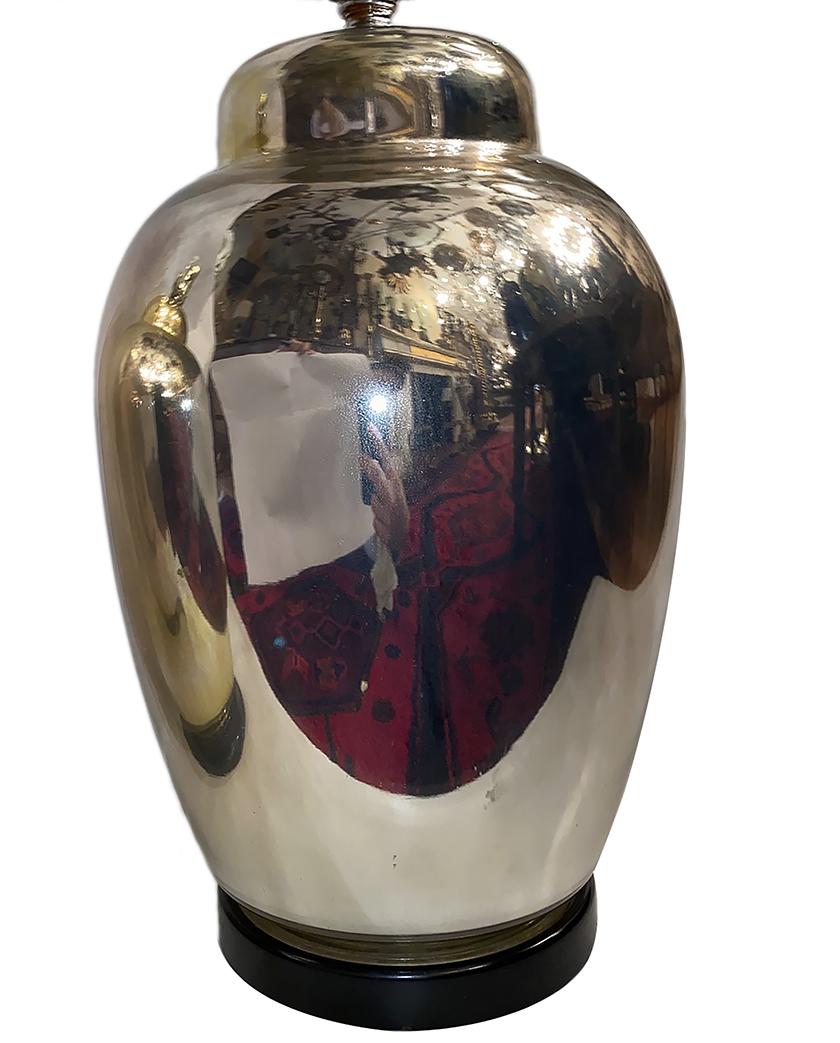 Milieu du XXe siècle Paire de lampes de table françaises en verre au mercure en vente
