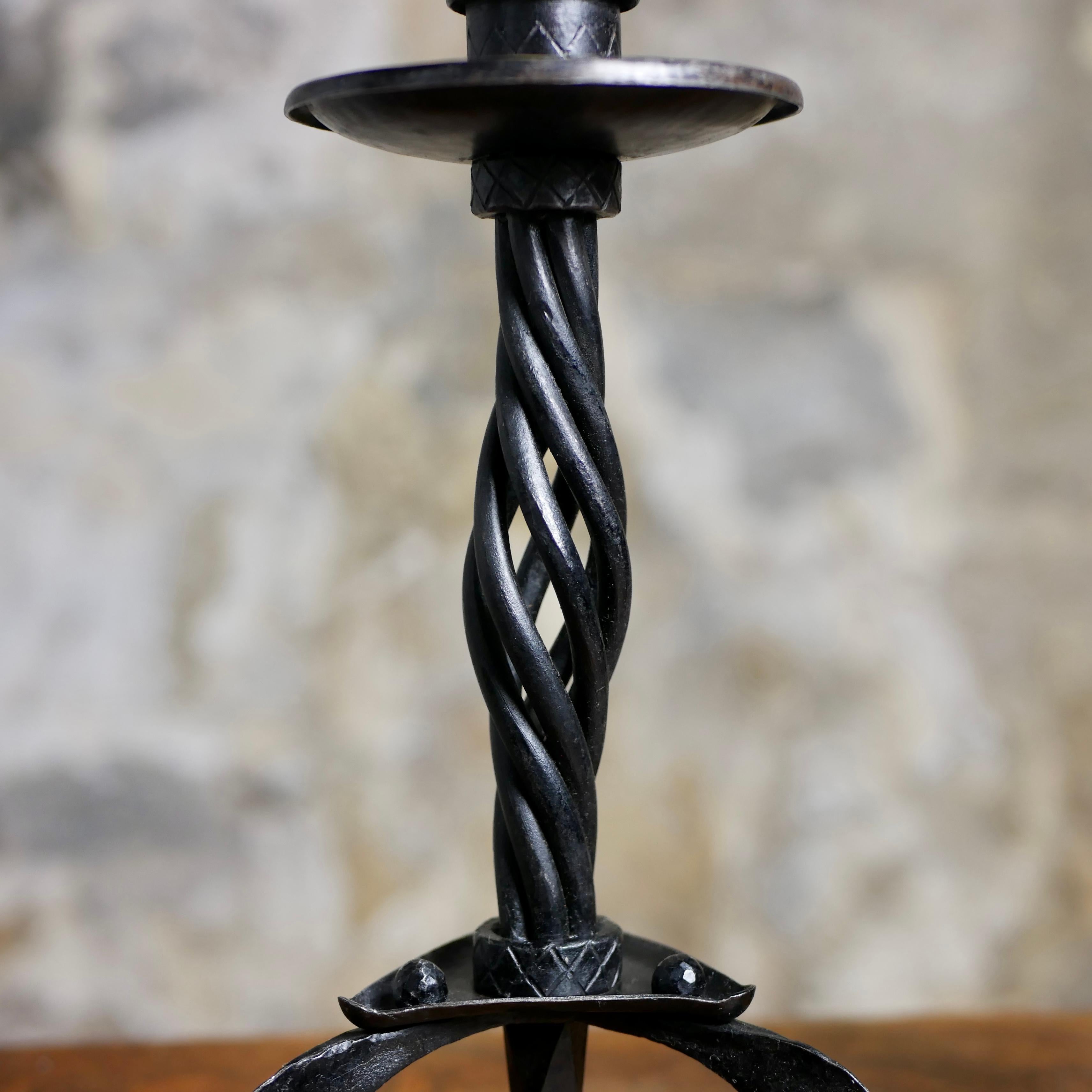 Pair of French metal brutalist candlesticks from the 1980s For Sale 5