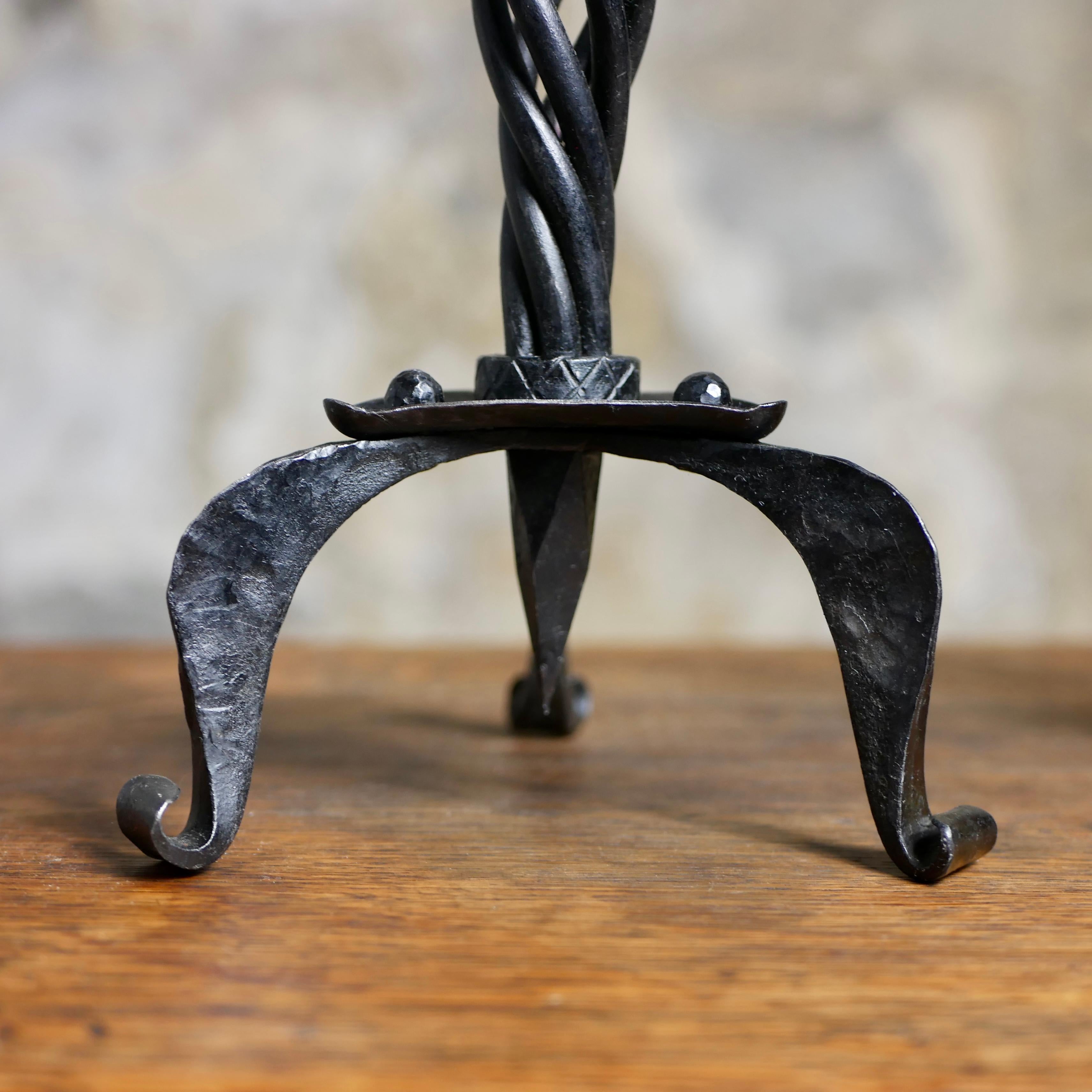 Pair of French metal brutalist candlesticks from the 1980s For Sale 3