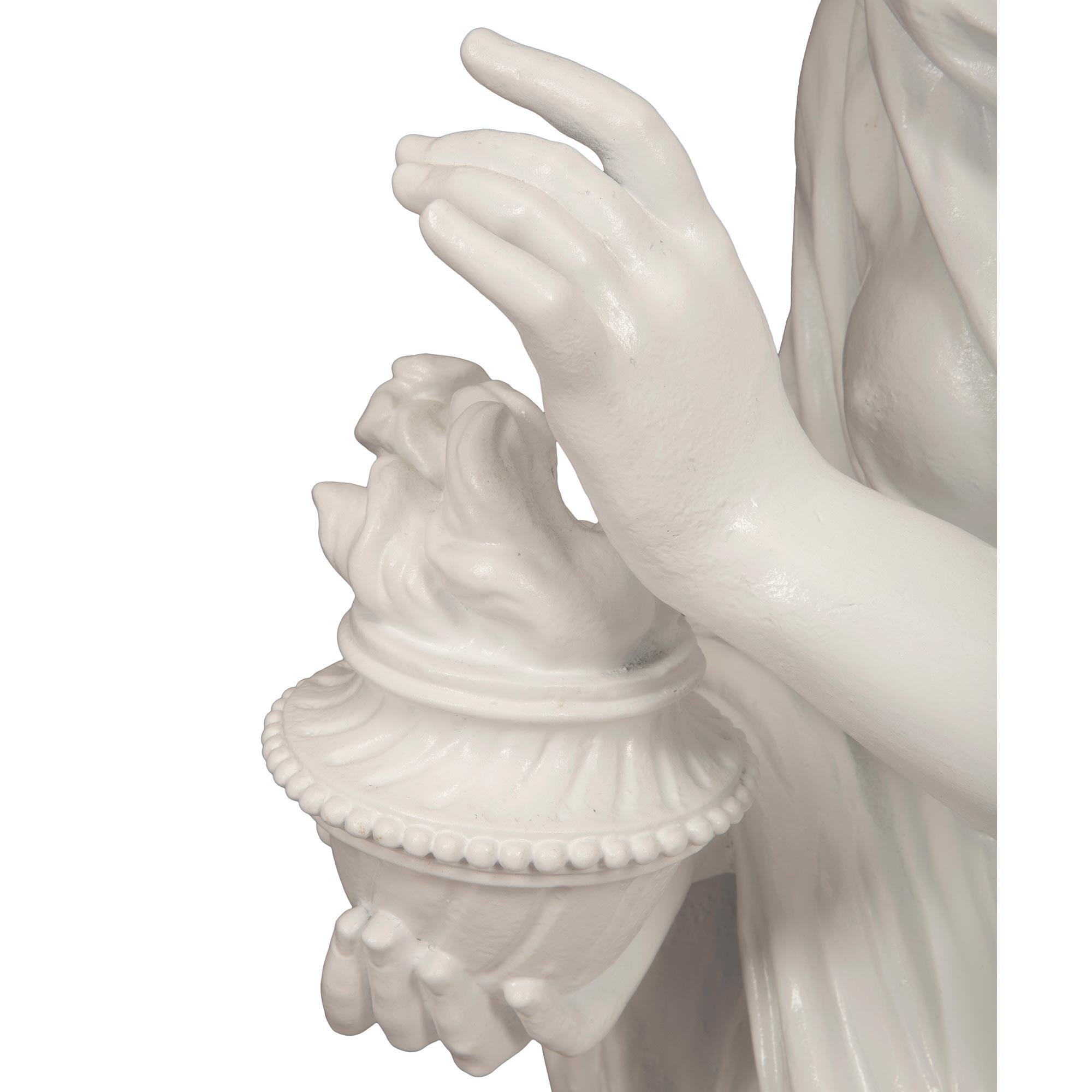 Coppia di statue in ghisa francesi della metà del XIX secolo in vendita 4