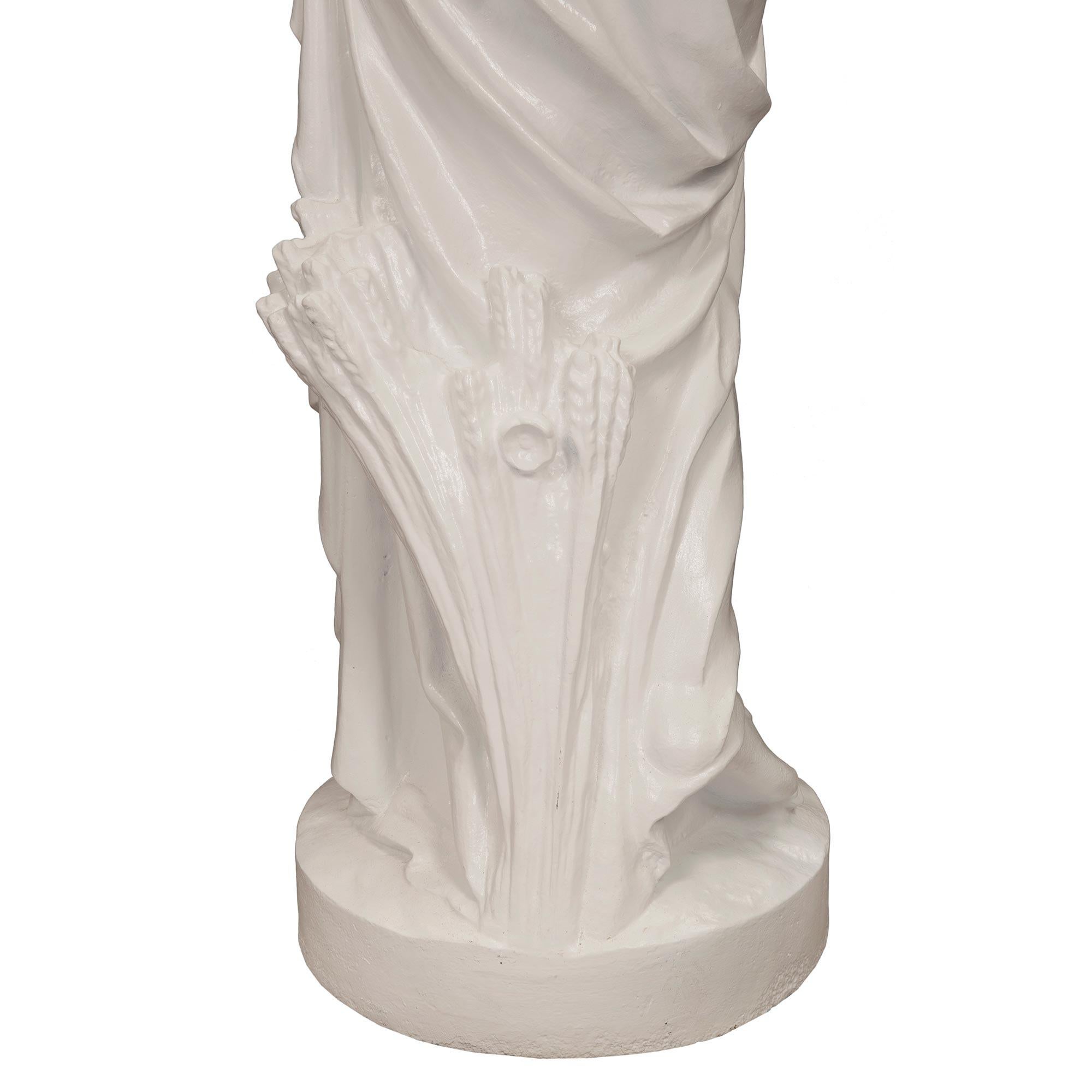 Coppia di statue in ghisa francesi della metà del XIX secolo in vendita 6