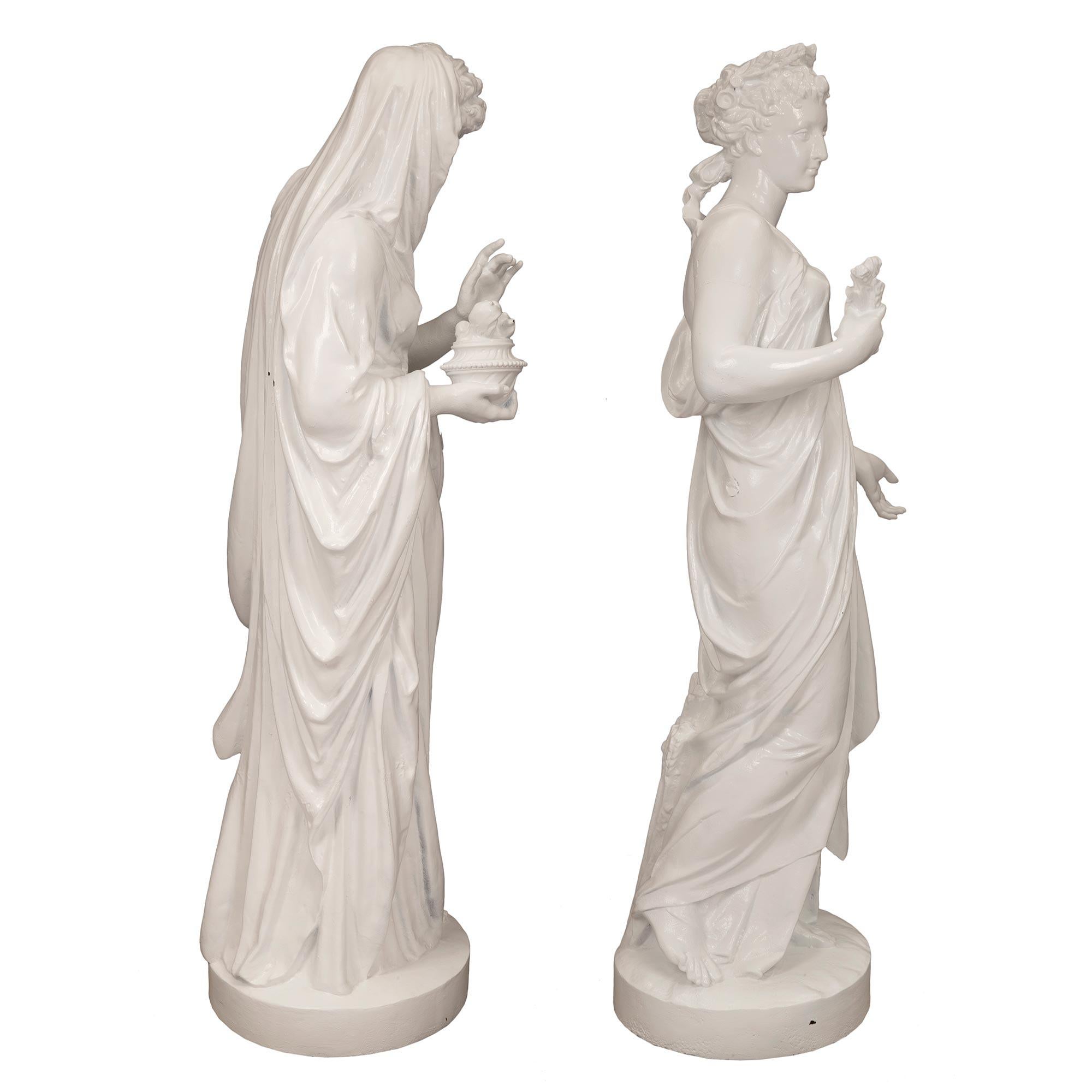 Calco Coppia di statue in ghisa francesi della metà del XIX secolo in vendita