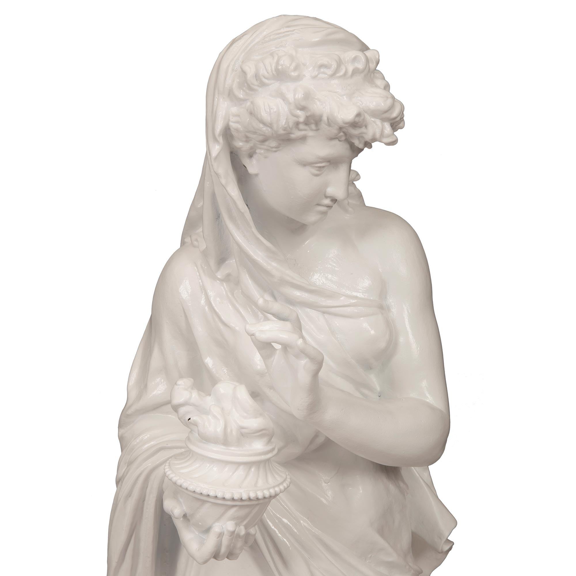 Fer Paire de statues françaises en fonte du milieu du XIXe siècle en vente