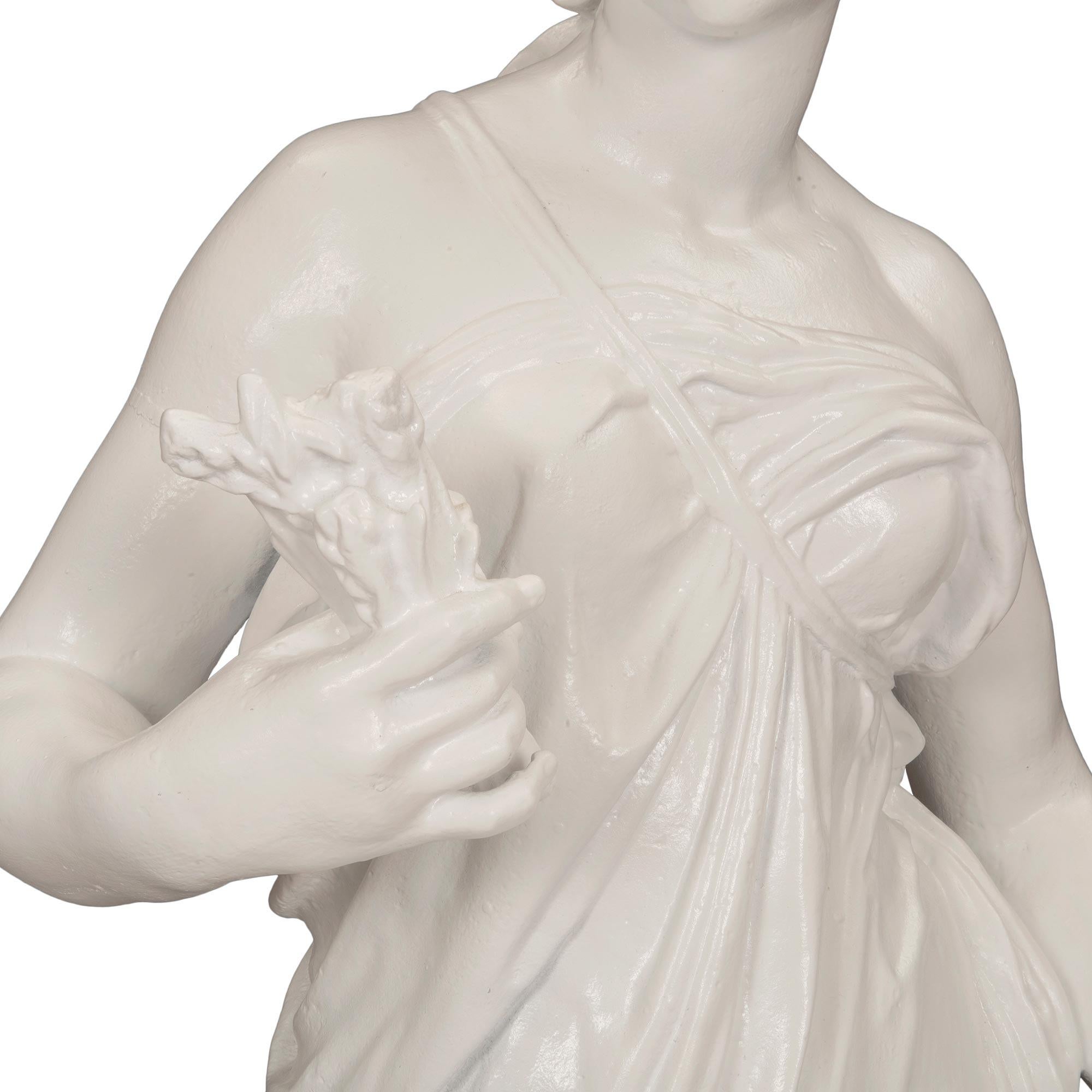 Coppia di statue in ghisa francesi della metà del XIX secolo in vendita 3