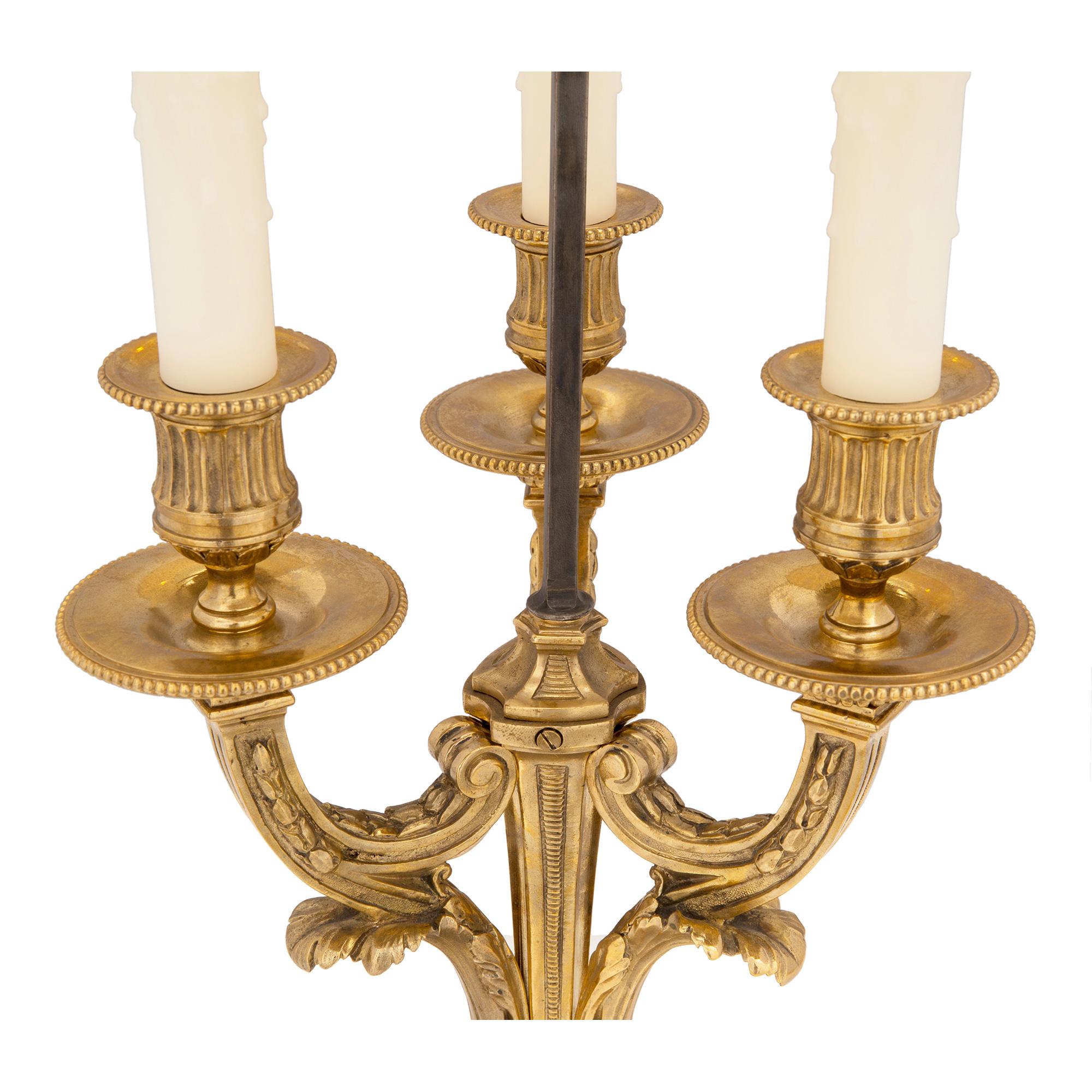 Pair of French Mid-19th Century Louis XVI Style Ormolu Bouilotte Lamps For Sale 1
