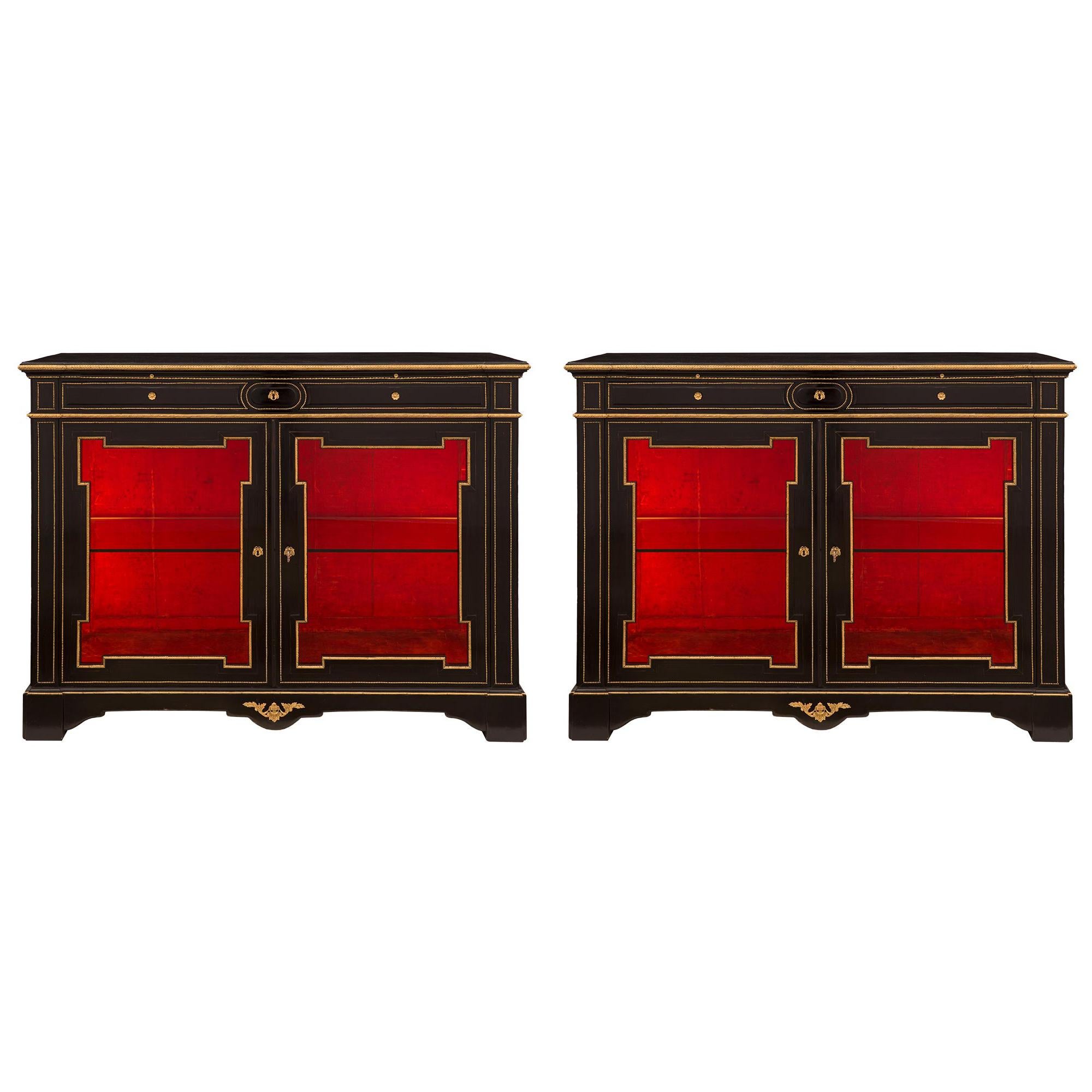 Pair of French Mid-19th Century Napoleon III Cabinet Vitrines For Sale