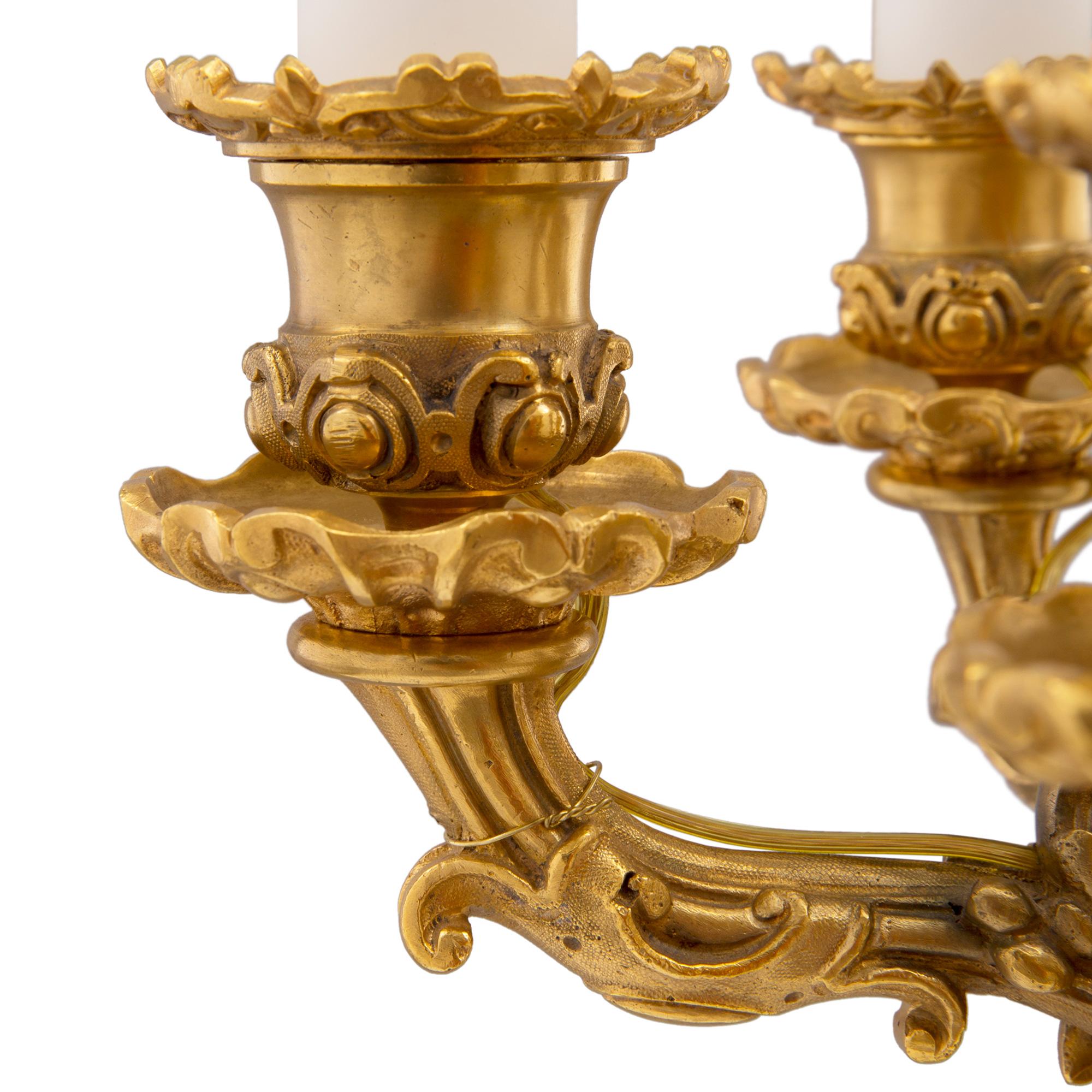 Pair of French Mid-19th Century Neoclassical Bronze, Ormolu and Marble Lamps For Sale 1