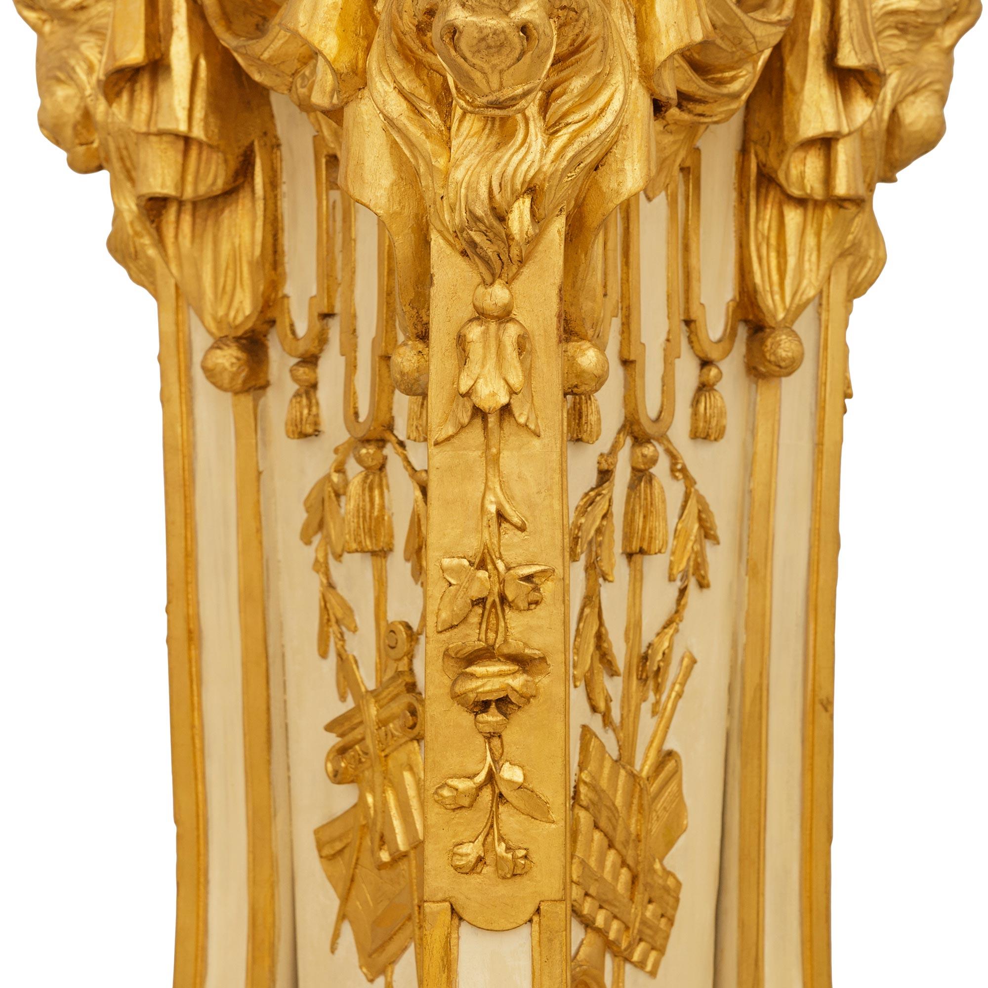 Paar französische Fackelsockel aus patiniertem Holz und Giltwood aus der Mitte des 19. im Angebot 1