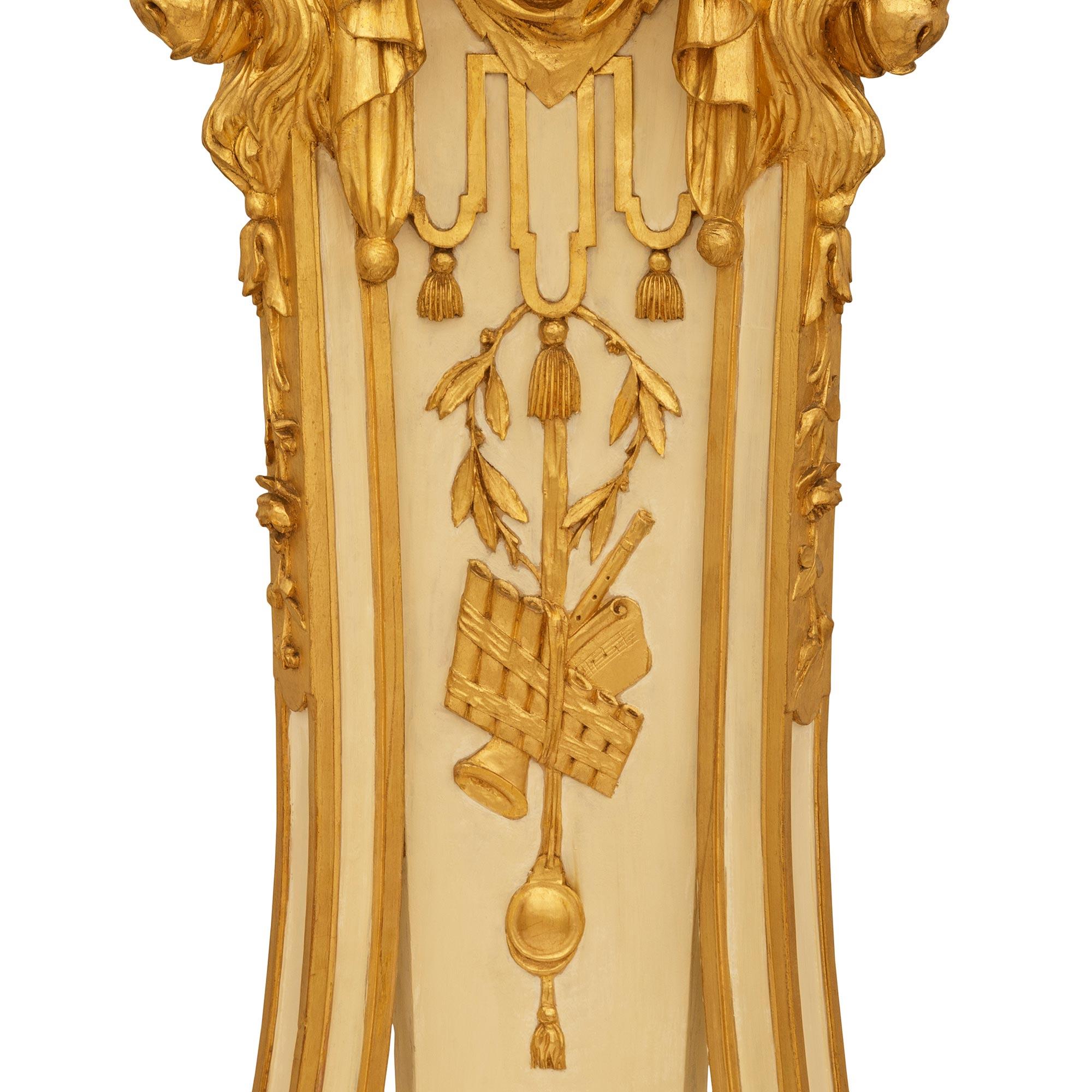Paar französische Fackelsockel aus patiniertem Holz und Giltwood aus der Mitte des 19. im Angebot 2