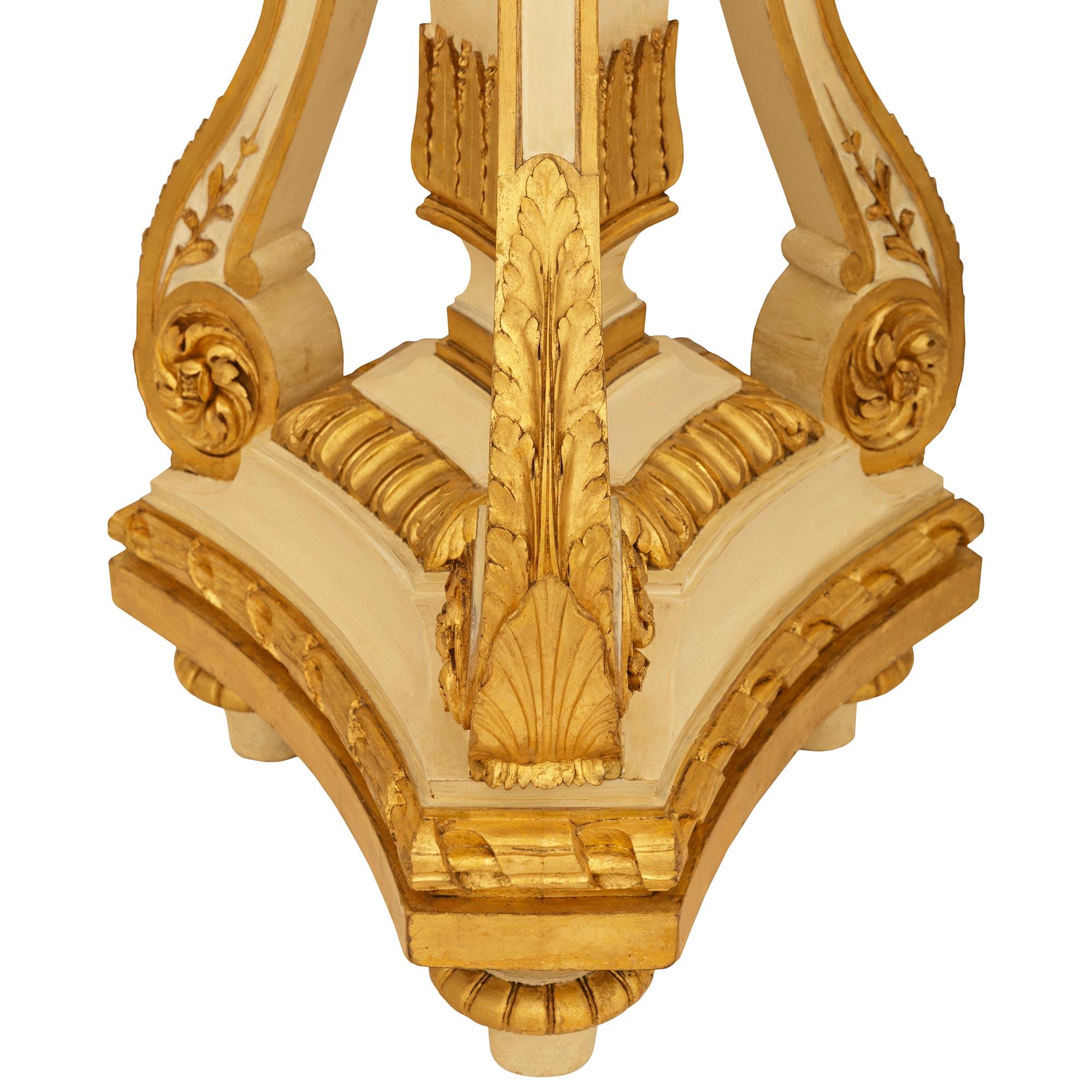 Paar französische Fackelsockel aus patiniertem Holz und Giltwood aus der Mitte des 19. im Angebot 3