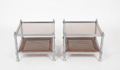 Paar französische Beistelltische aus gebürstetem Stahl im Stil von Maison Jansen aus der Mitte des 20. Jahrhunderts