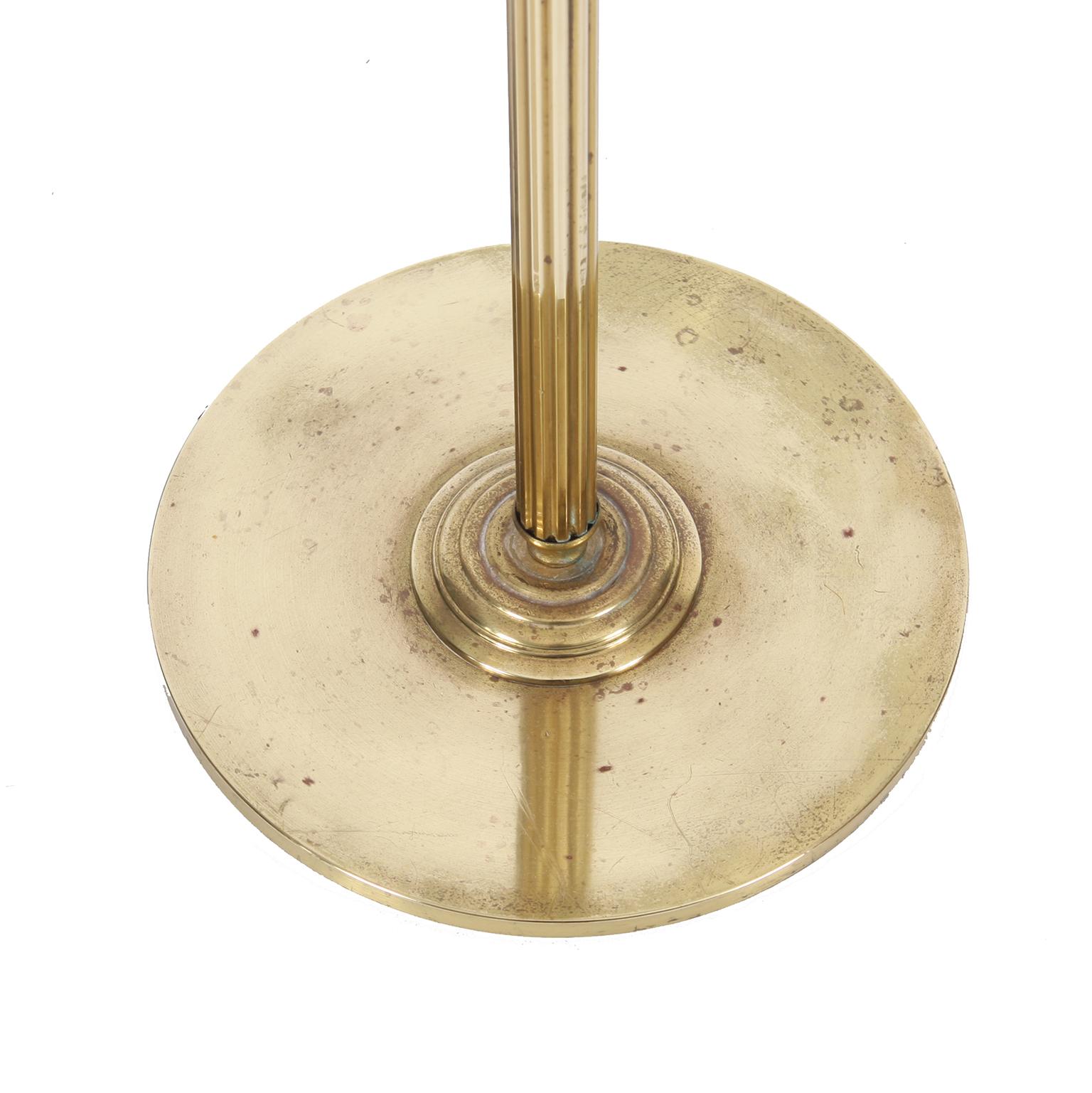Pair of French Mid-20th Century Reeded Brass Floor Lamps For Sale 3