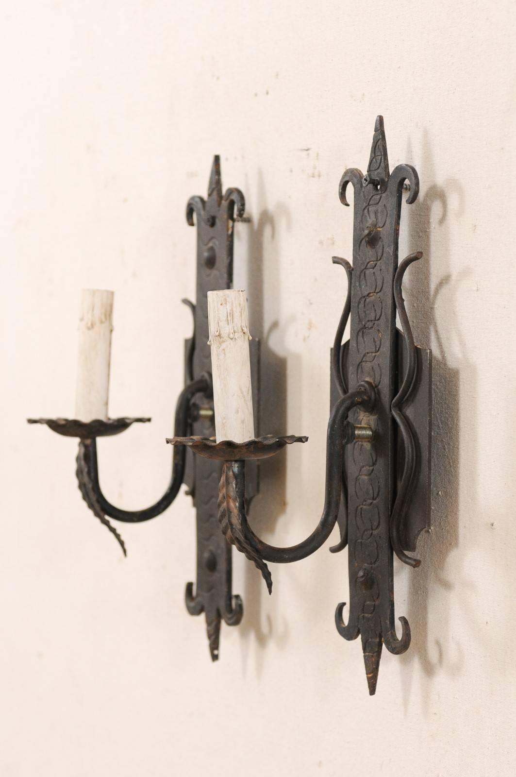 Pair of French Mid-20th Century Vintage One-Light Iron Sconces 1