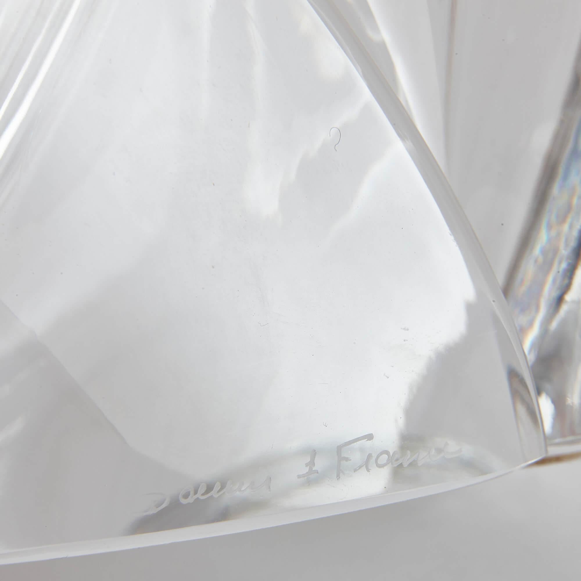 Paar französische Kristall-Tischlampen aus der Mitte des Jahrhunderts von Daum im Zustand „Gut“ im Angebot in London, GB