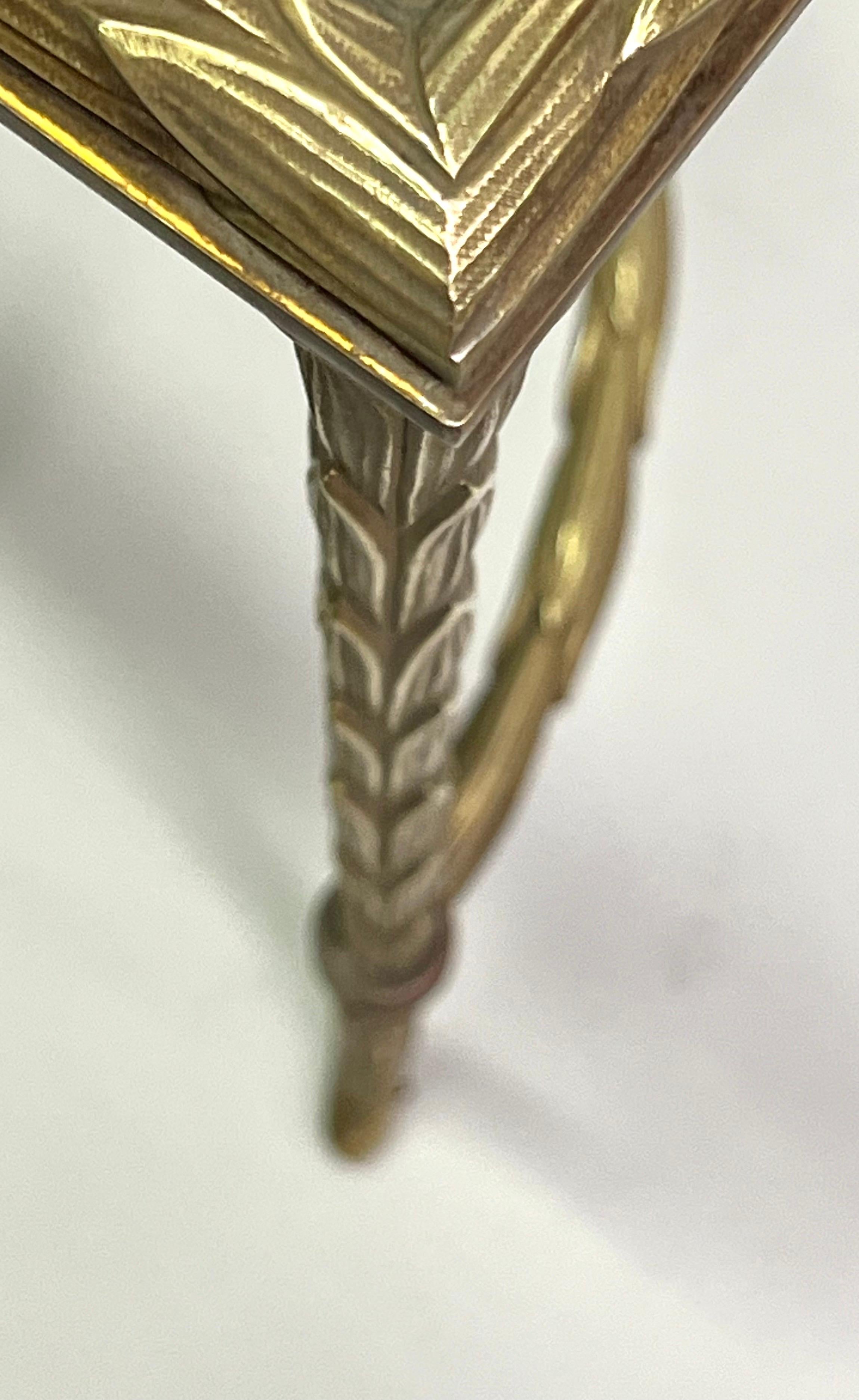 Paar französische Beistelltische aus vergoldeter Bronze aus Bambusimitat von Maison Bagues aus der Mitte des Jahrhunderts im Angebot 5