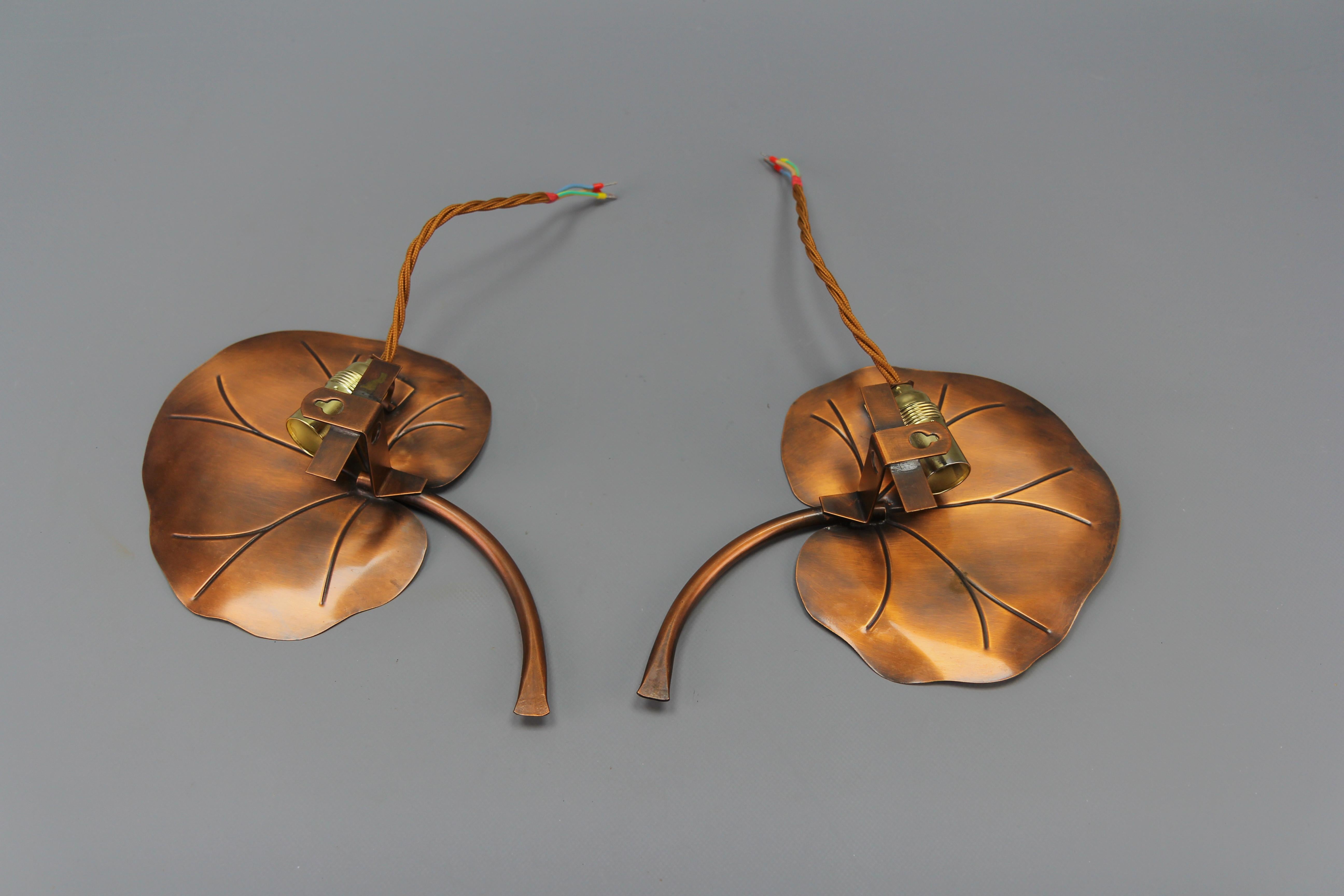 Pair of French Mid-Century Modern Brass Water Lily Leaf-Shaped Sconces For Sale 9